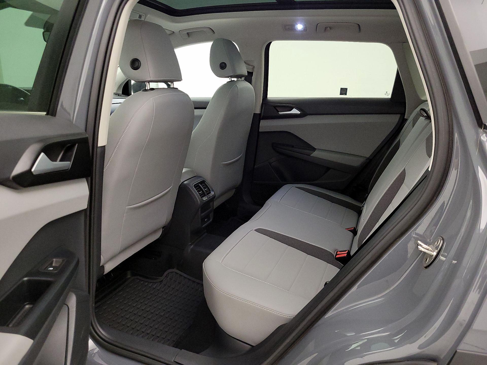 Thumbnail: 2023 Volkswagen Taos - 20