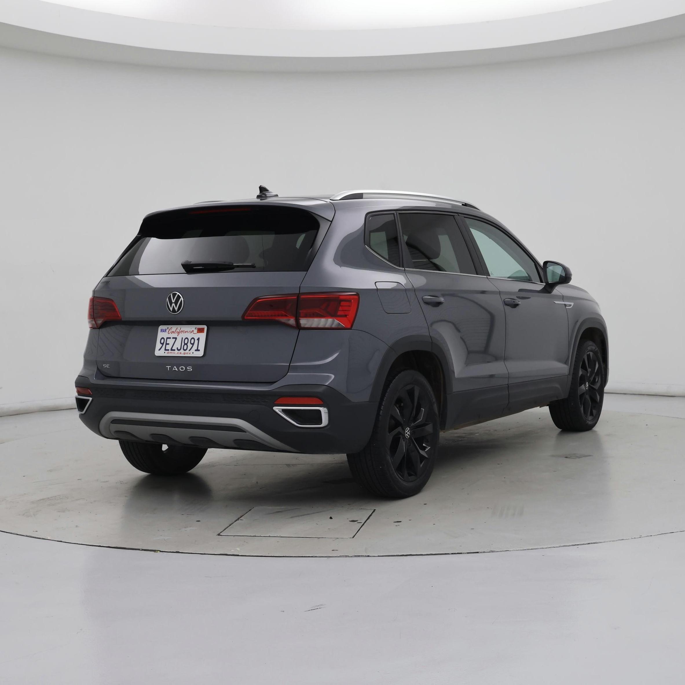 Thumbnail: 2023 Volkswagen Taos - 8