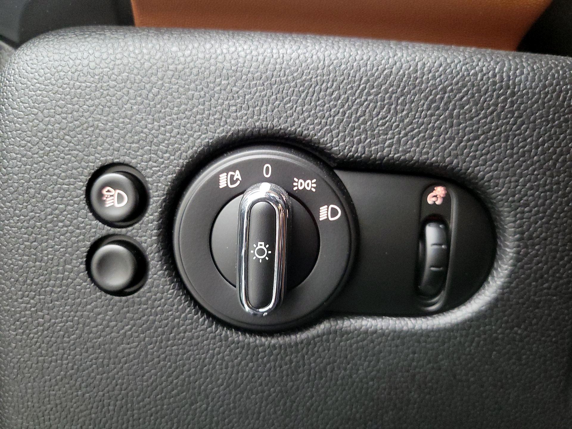 Thumbnail: 2023 MINI Cooper Hardtop - 13