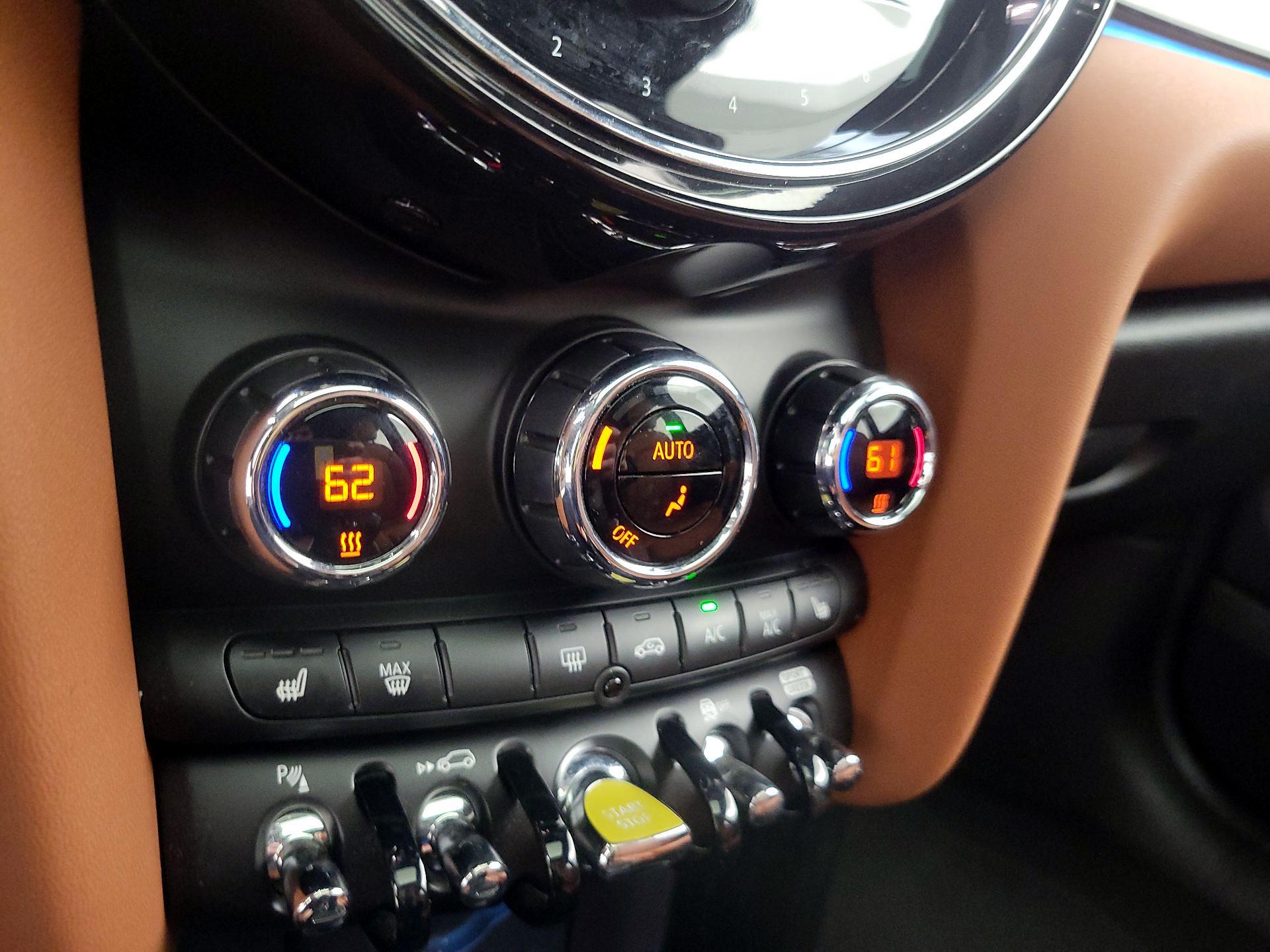 Thumbnail: 2023 MINI Cooper Hardtop - 17