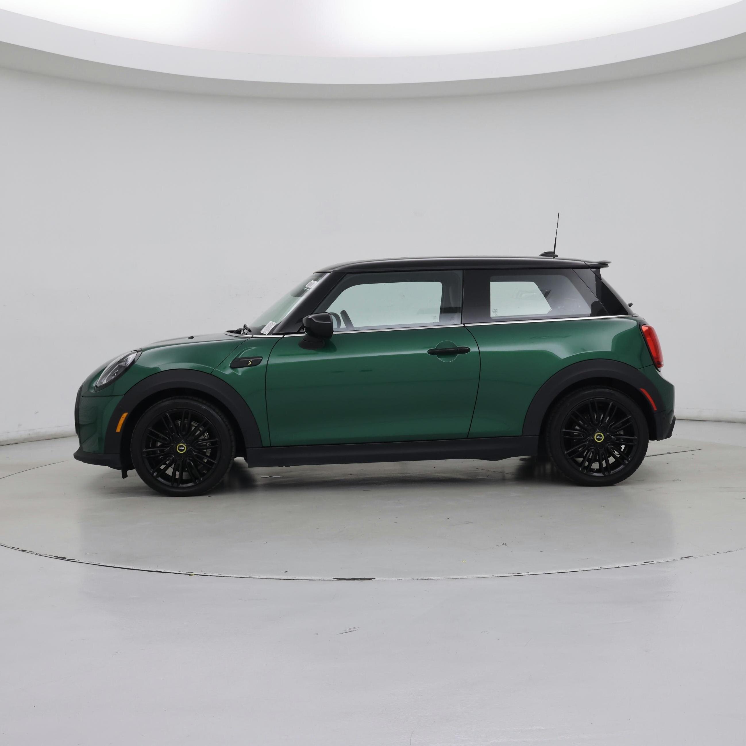 Thumbnail: 2023 MINI Cooper Hardtop - 3
