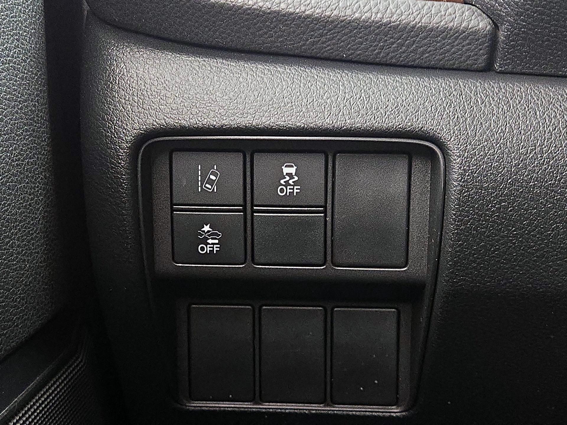 Thumbnail: 2018 Honda CR-V - 13