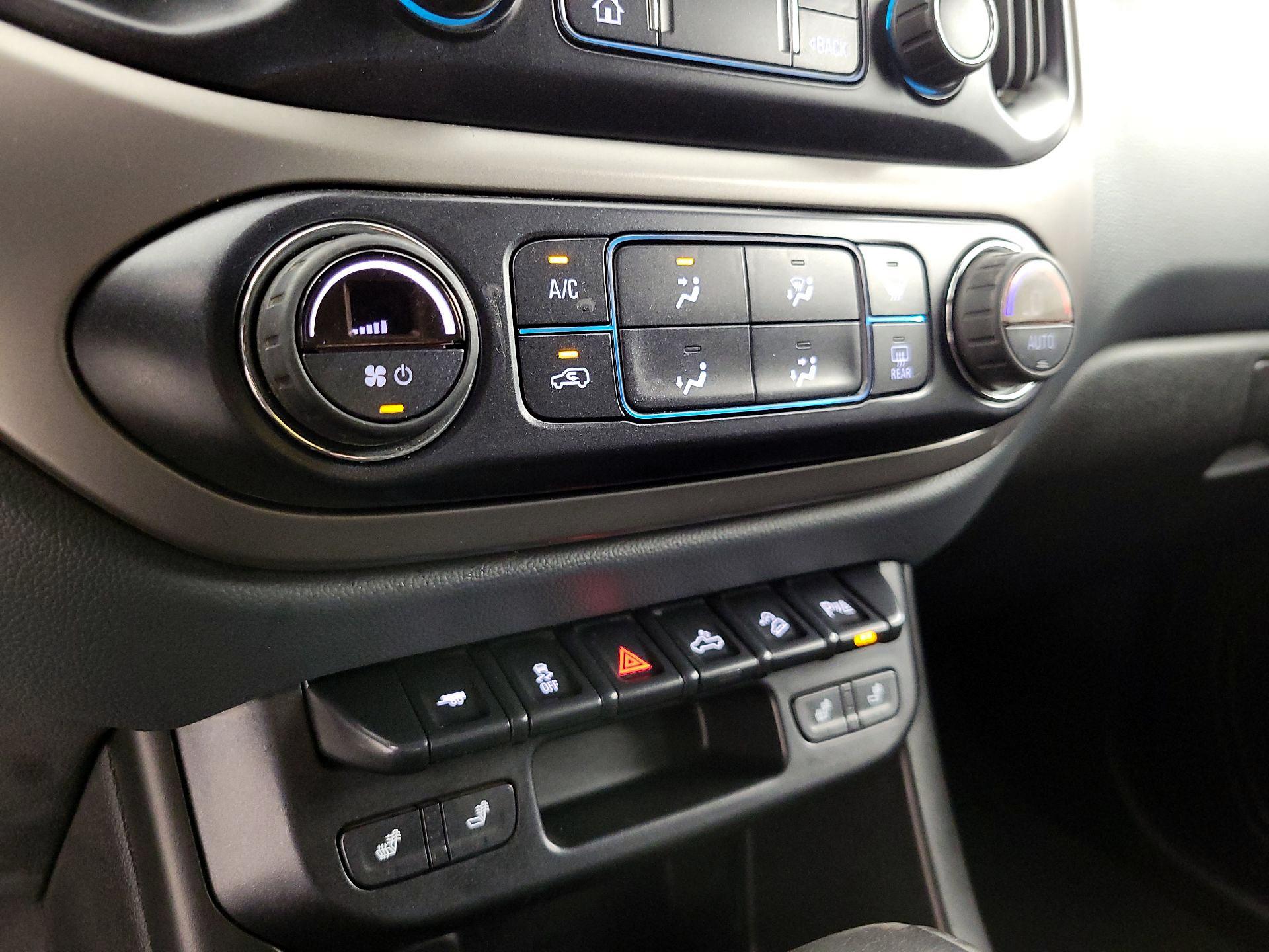 Thumbnail: 2020 Chevrolet Colorado - 16