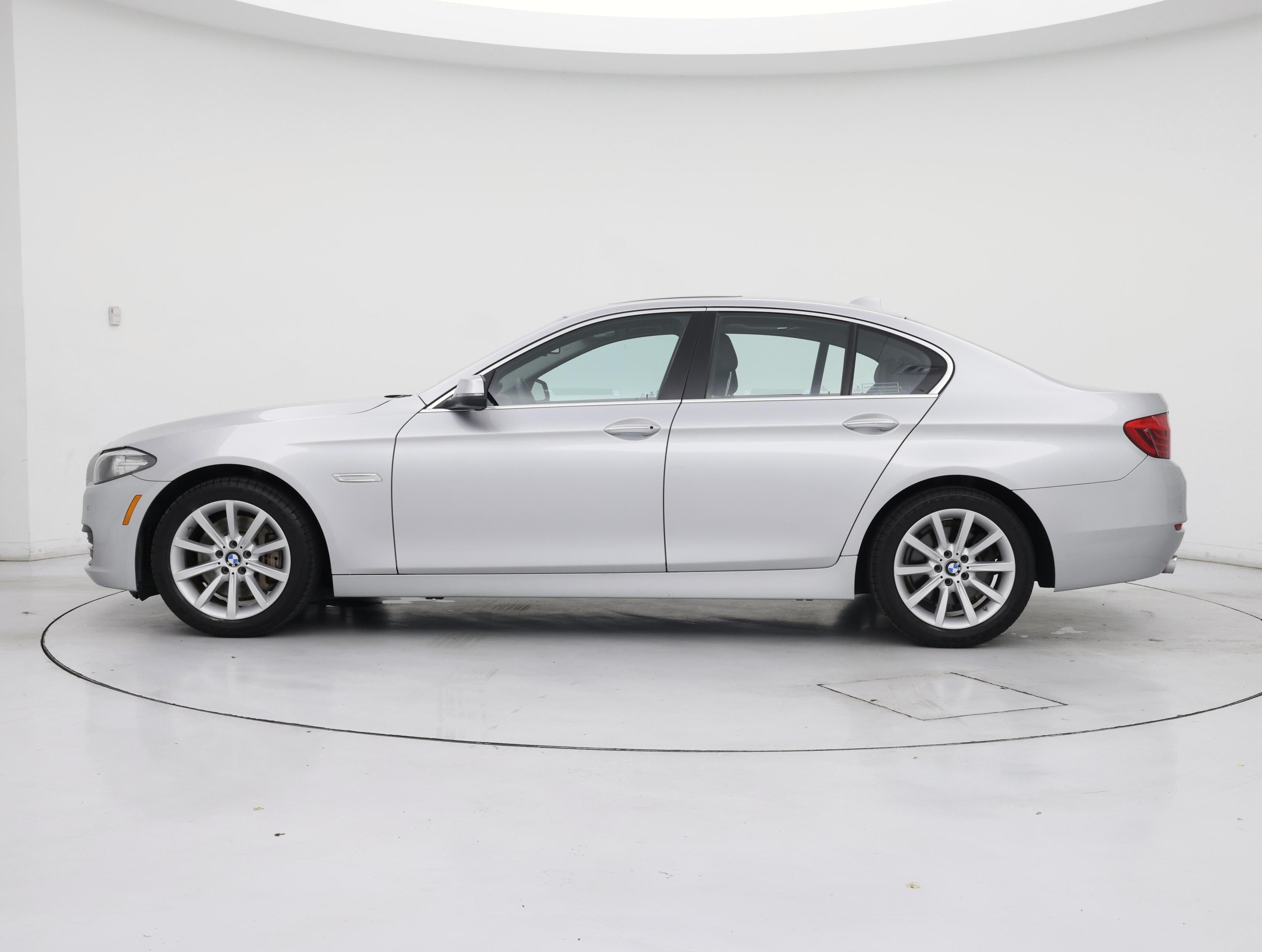 Thumbnail: 2014 BMW 5 Series - 3