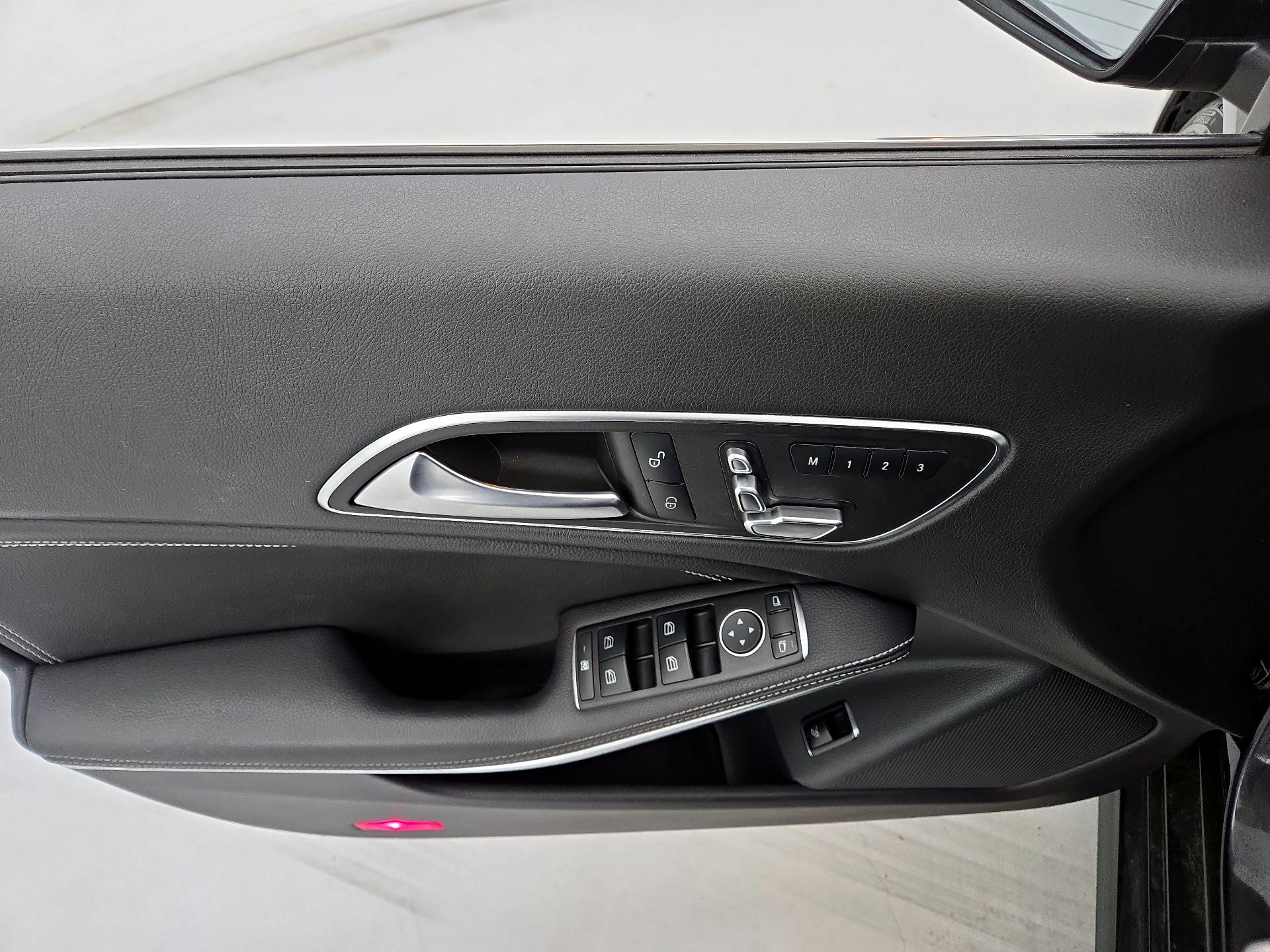 Thumbnail: 2018 Mercedes-Benz CLA - 12