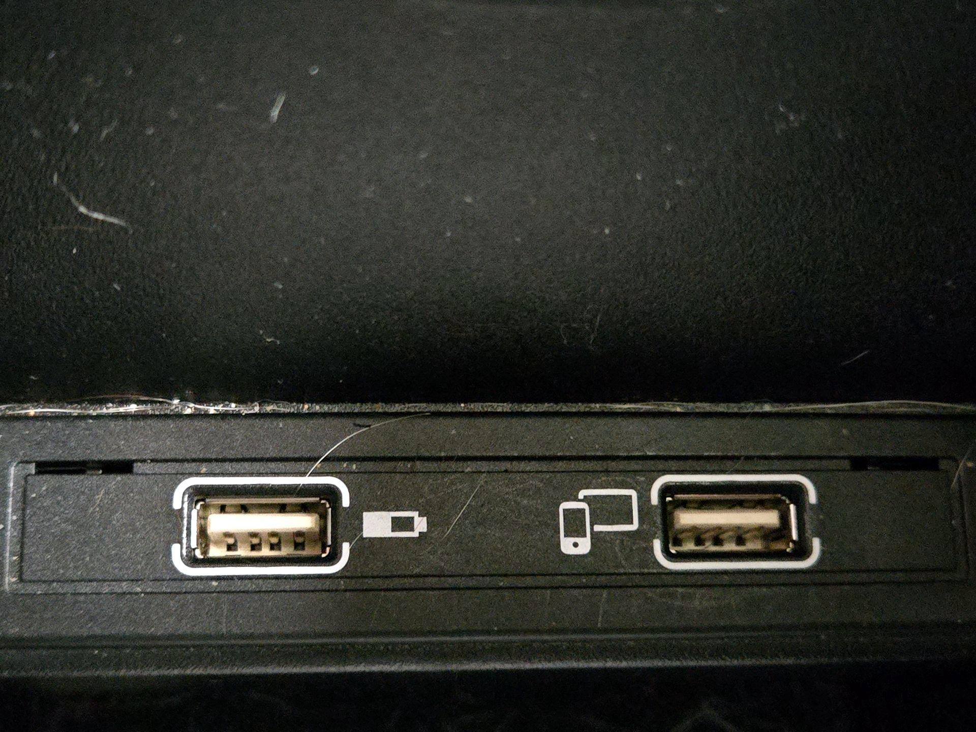 Thumbnail: 2018 Mercedes-Benz CLA - 18