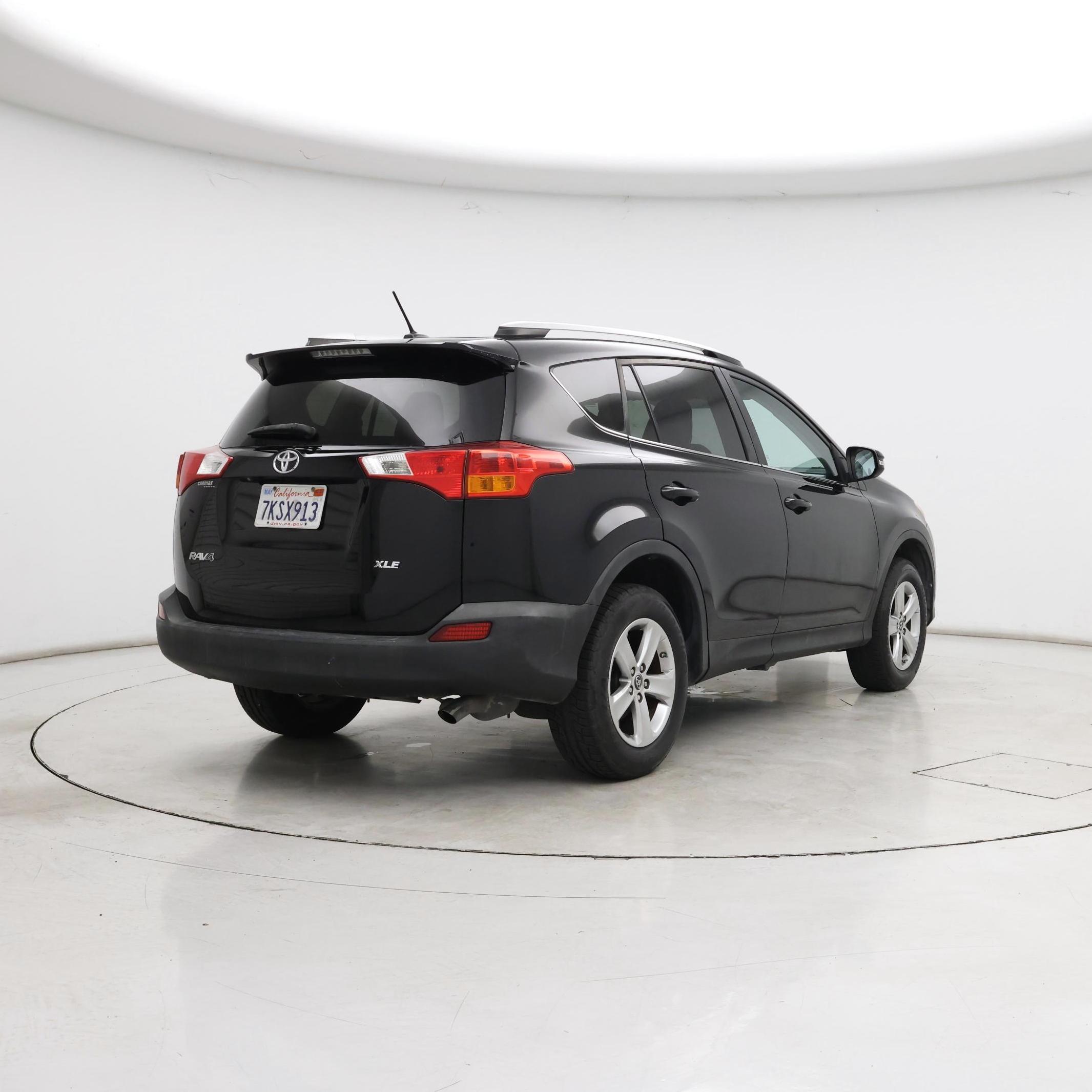 Thumbnail: 2015 Toyota RAV4 - 8