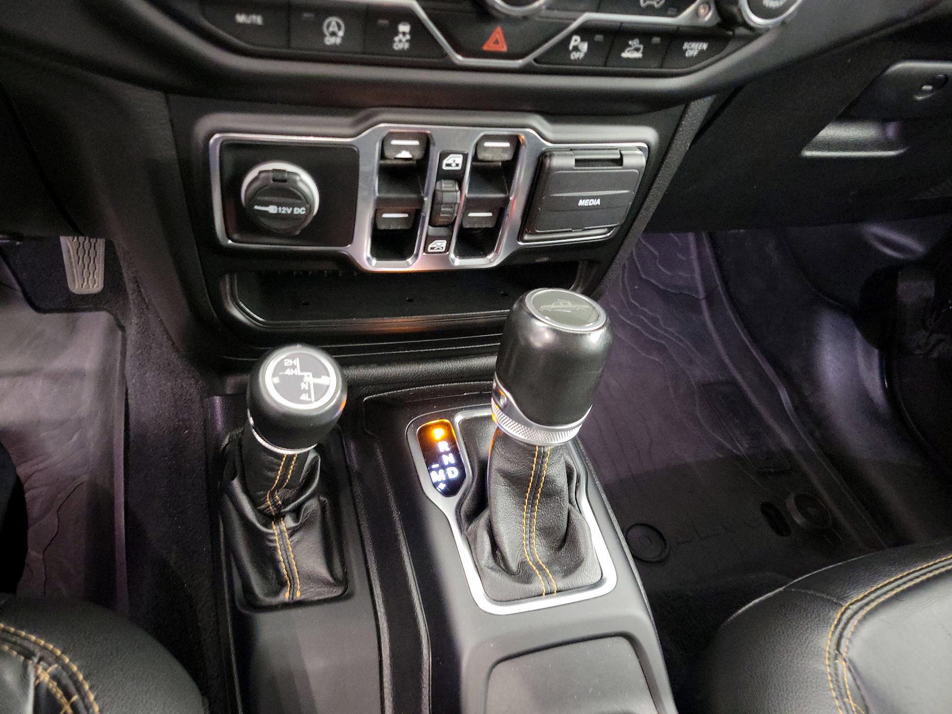 Thumbnail: 2021 Jeep Gladiator - 18