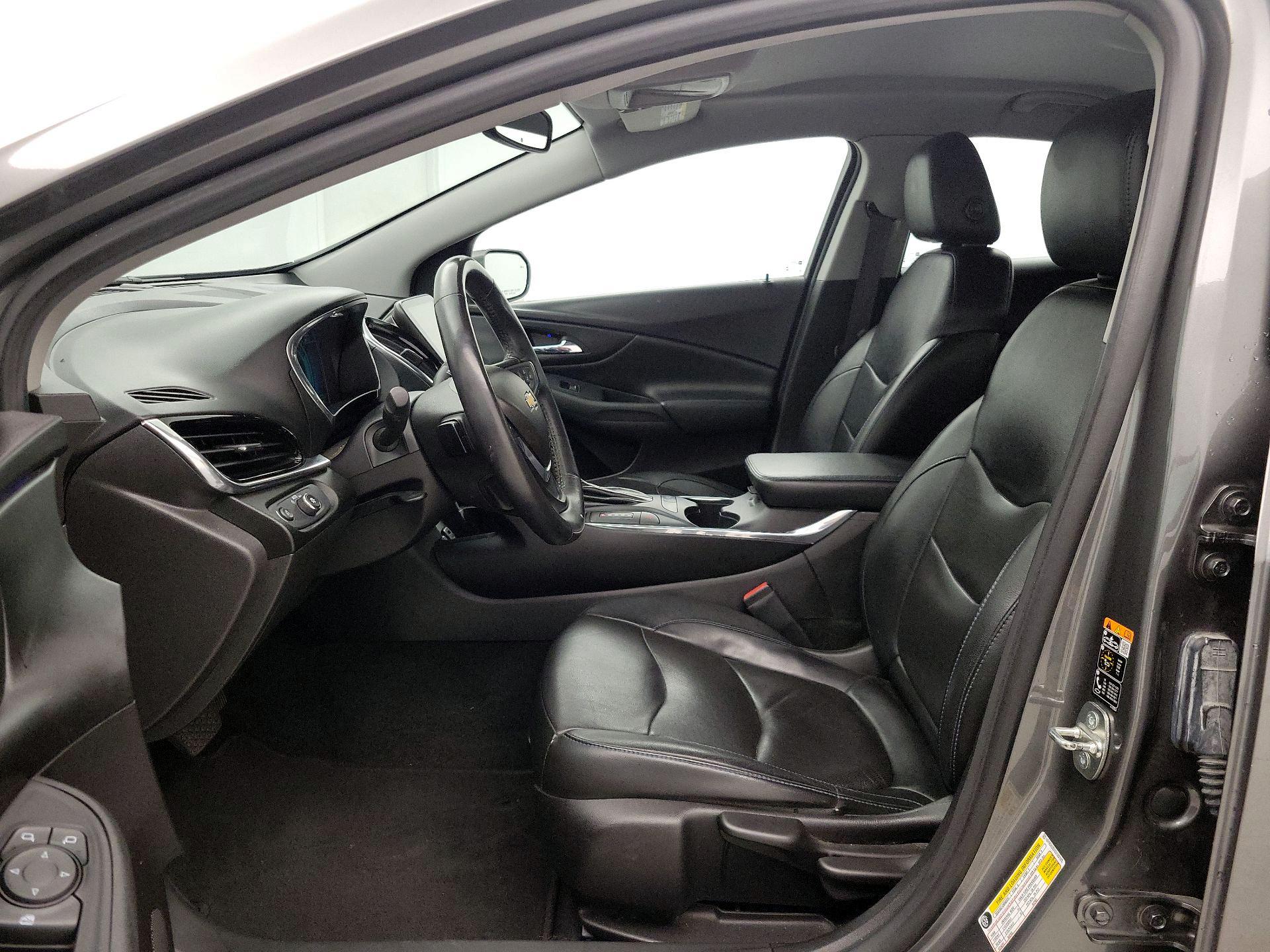 Thumbnail: 2016 Chevrolet Volt - 11