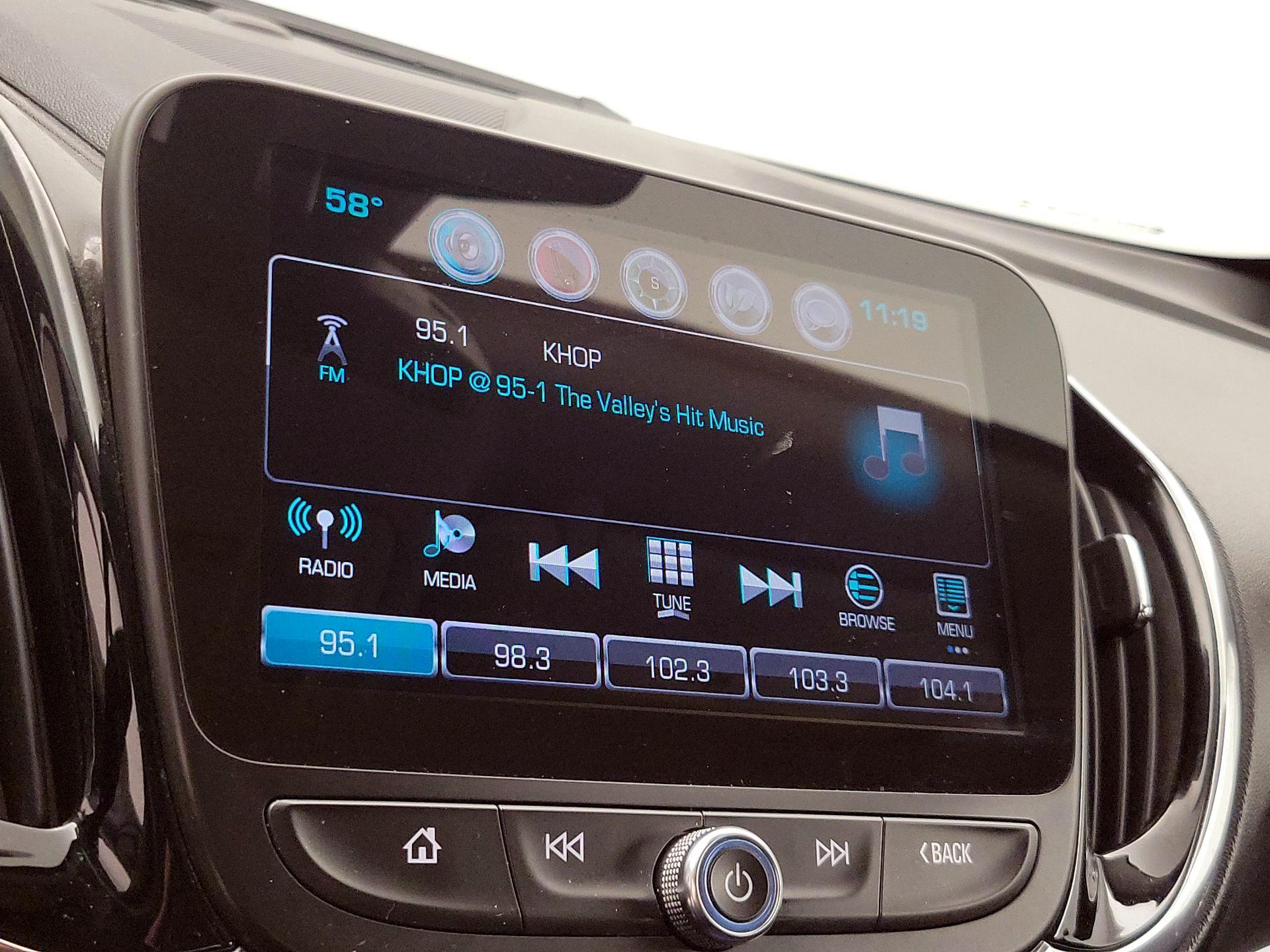 Thumbnail: 2016 Chevrolet Volt - 16