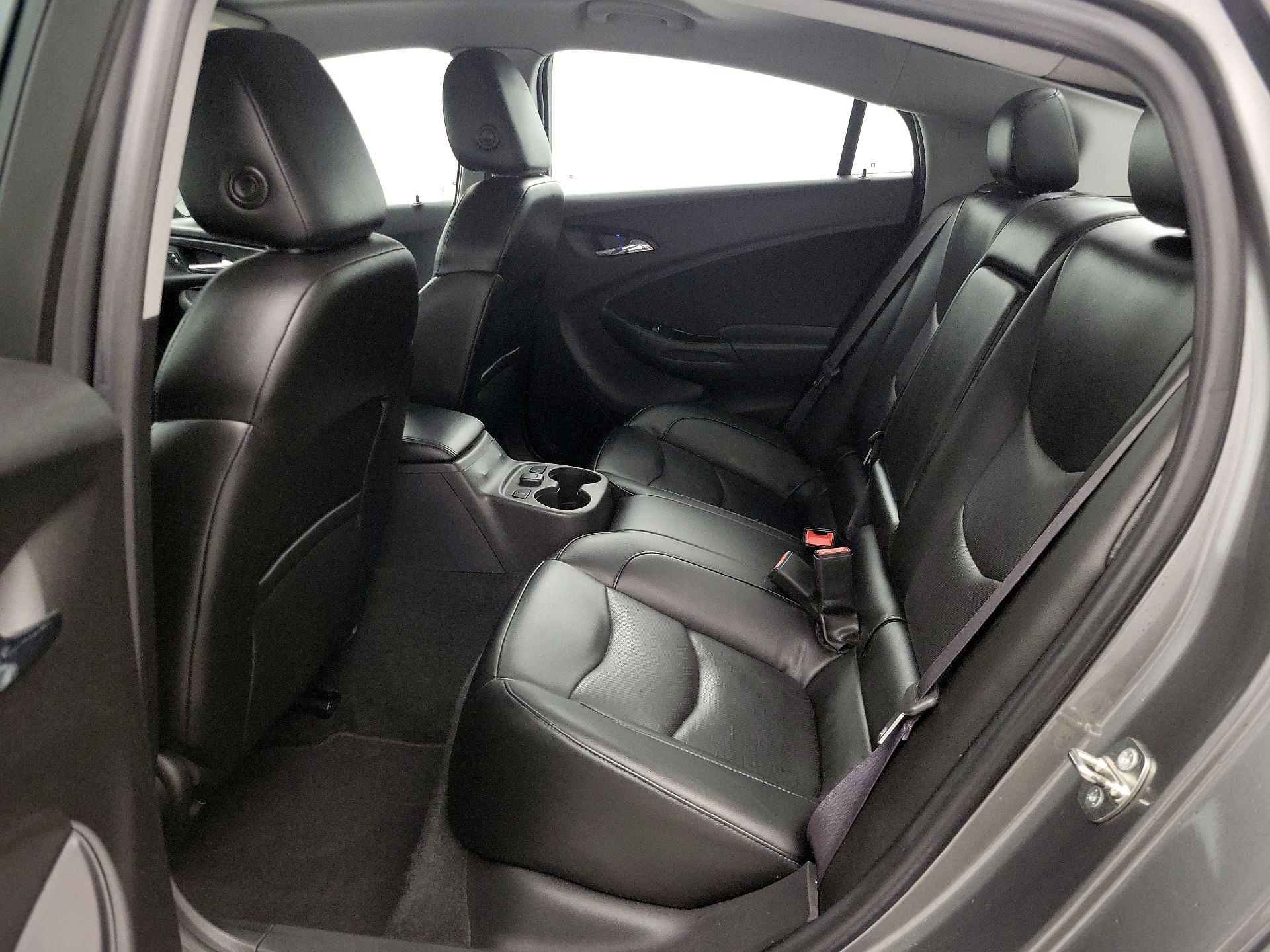 Thumbnail: 2016 Chevrolet Volt - 20