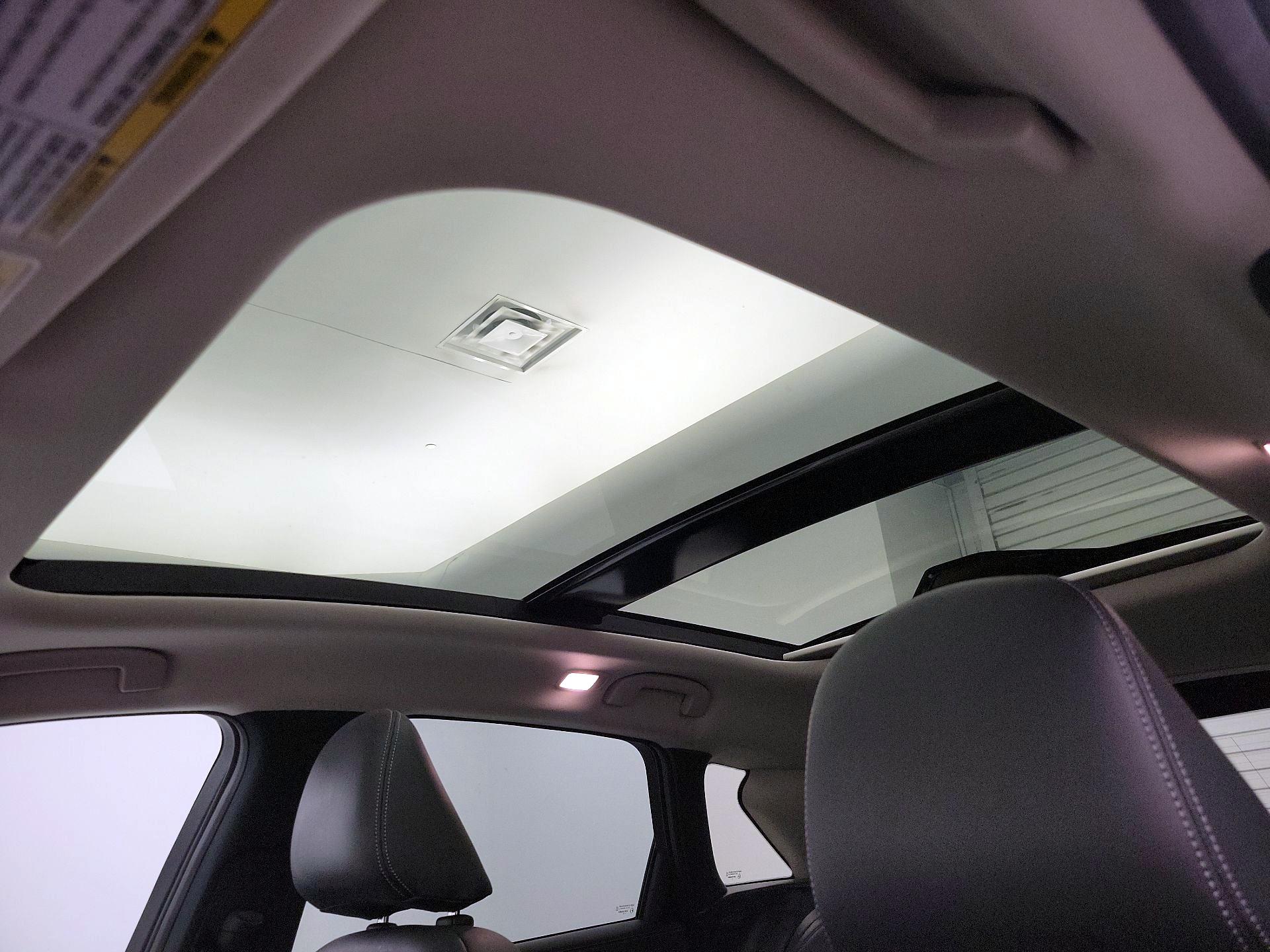 Thumbnail: 2019 INFINITI QX50 - 20