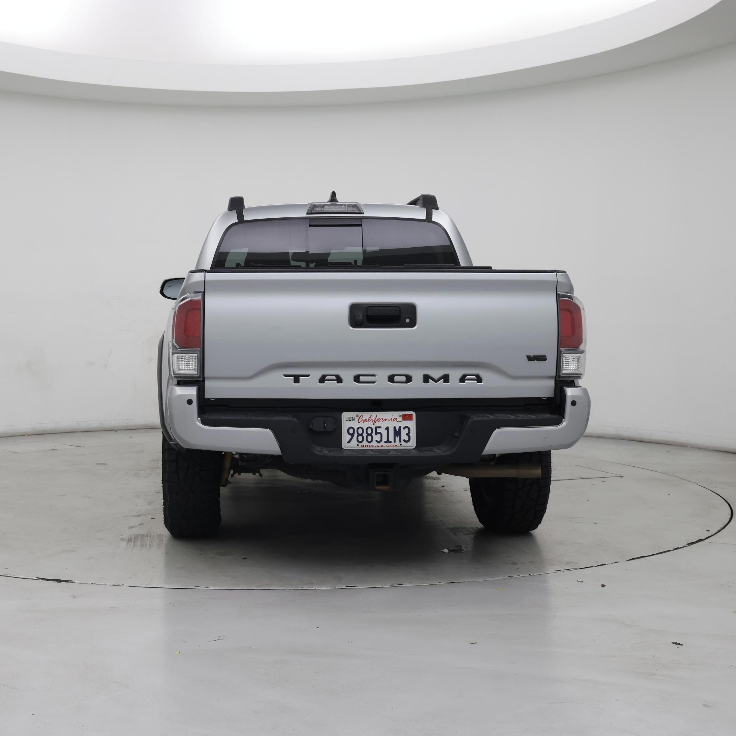 Thumbnail: 2022 Toyota Tacoma - 6