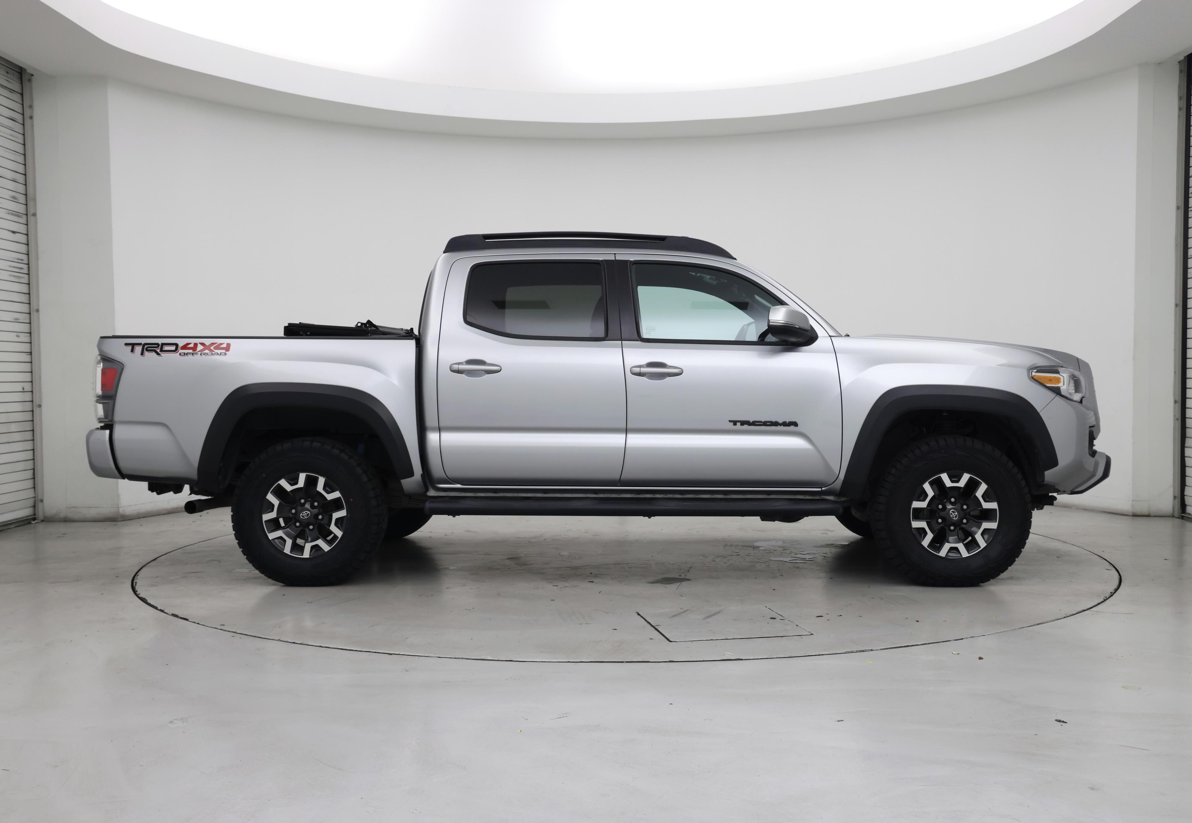 Thumbnail: 2022 Toyota Tacoma - 7