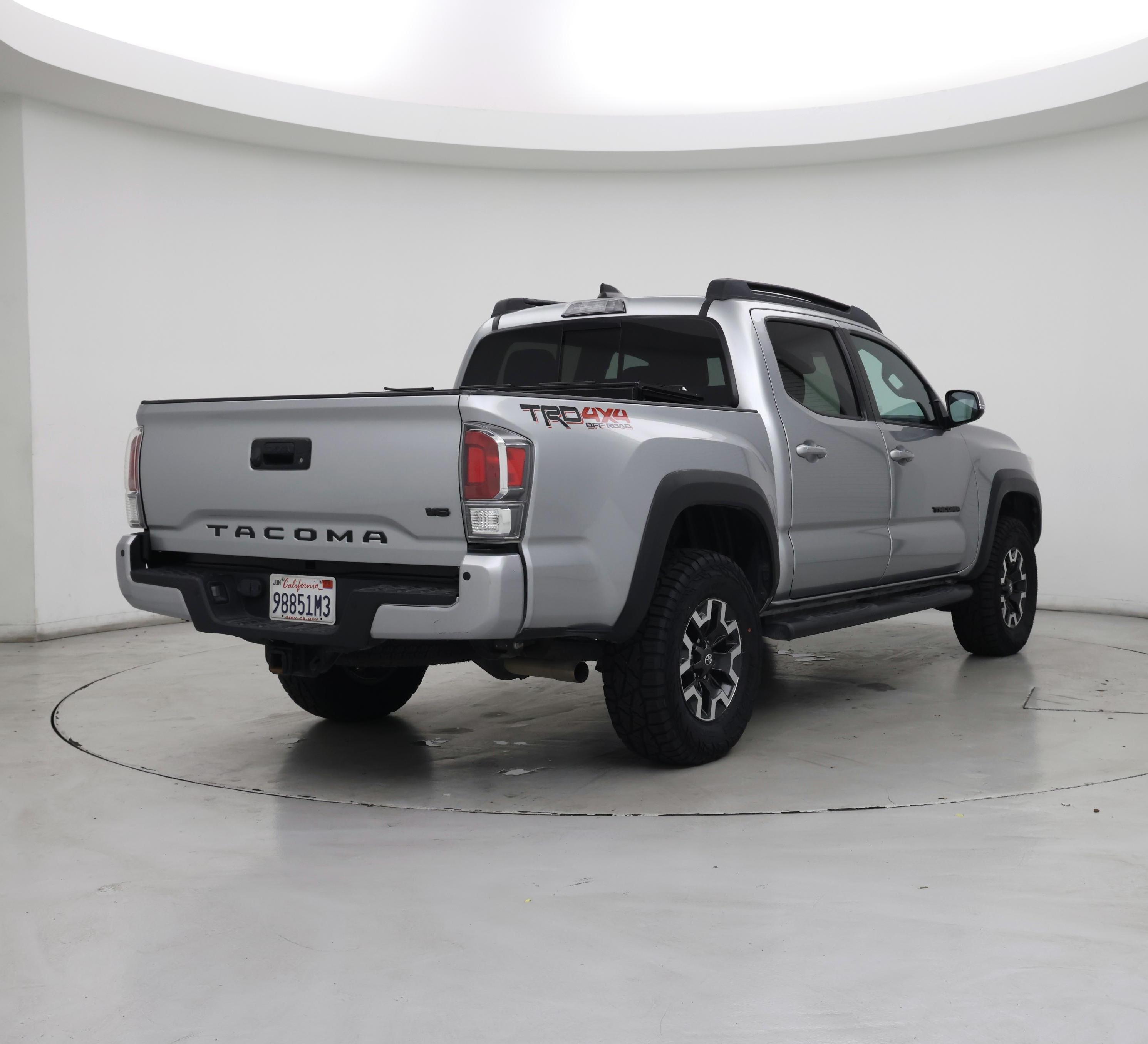 Thumbnail: 2022 Toyota Tacoma - 8