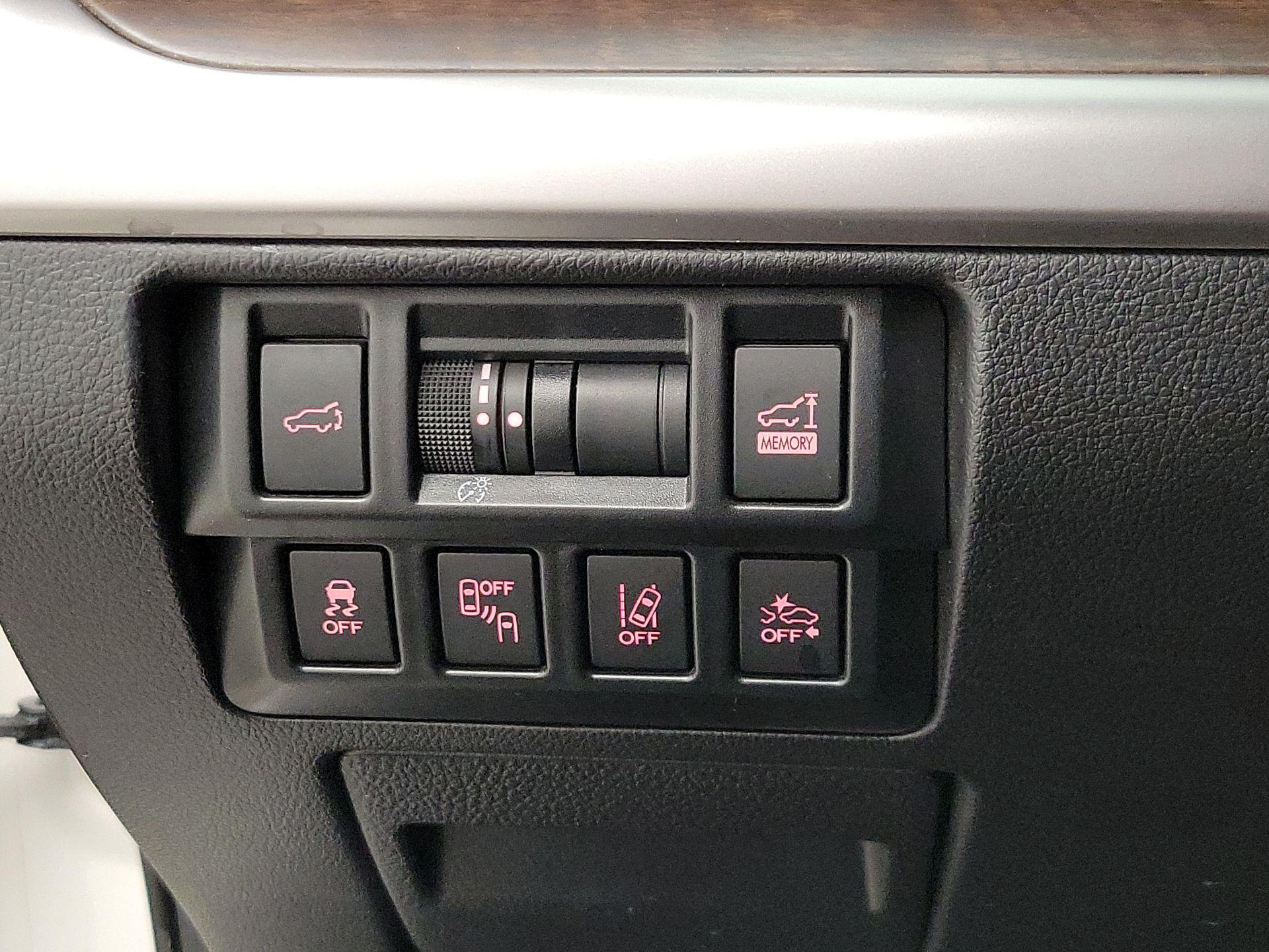 Thumbnail: 2018 Subaru Outback - 13