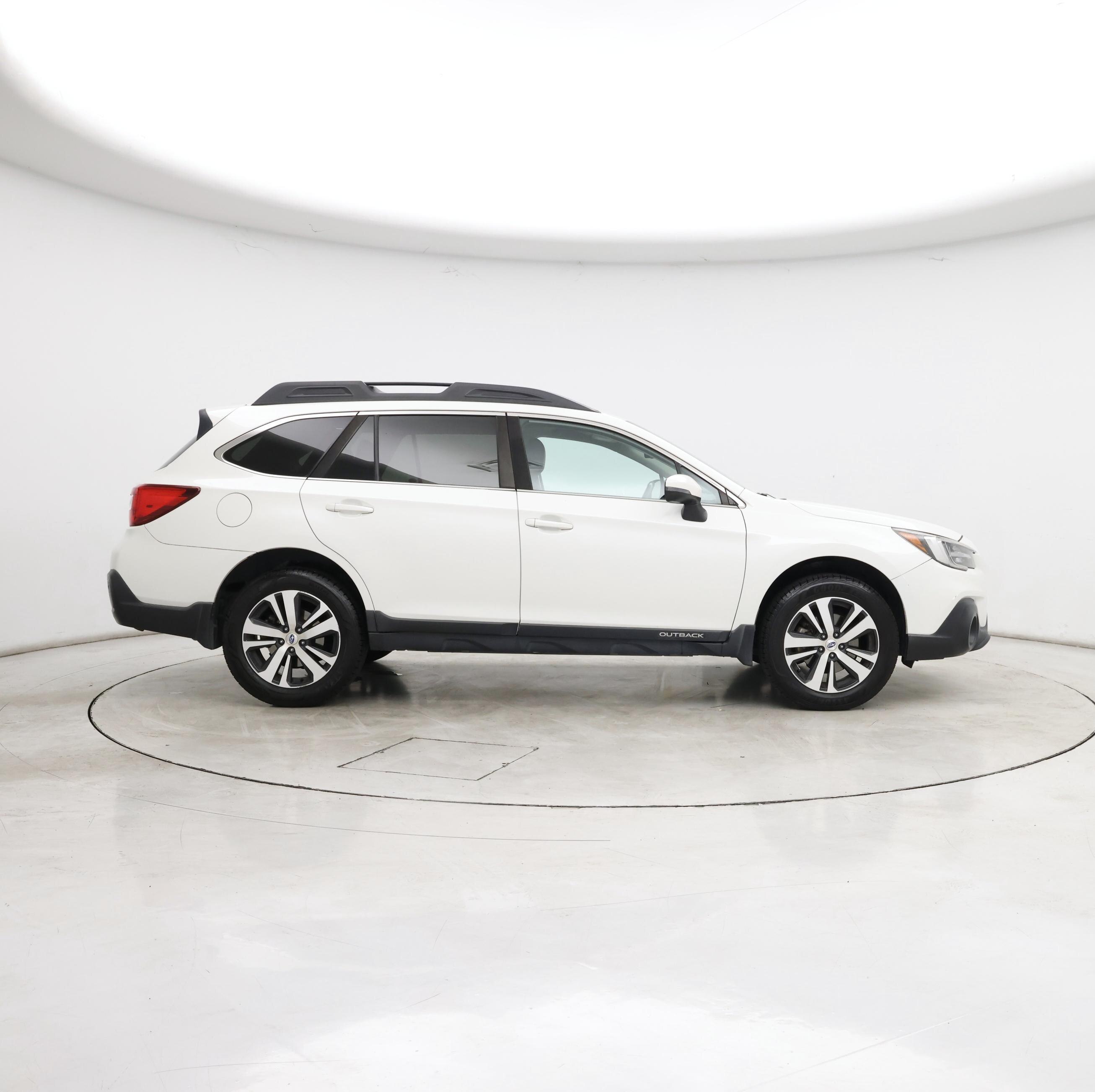 Thumbnail: 2018 Subaru Outback - 7