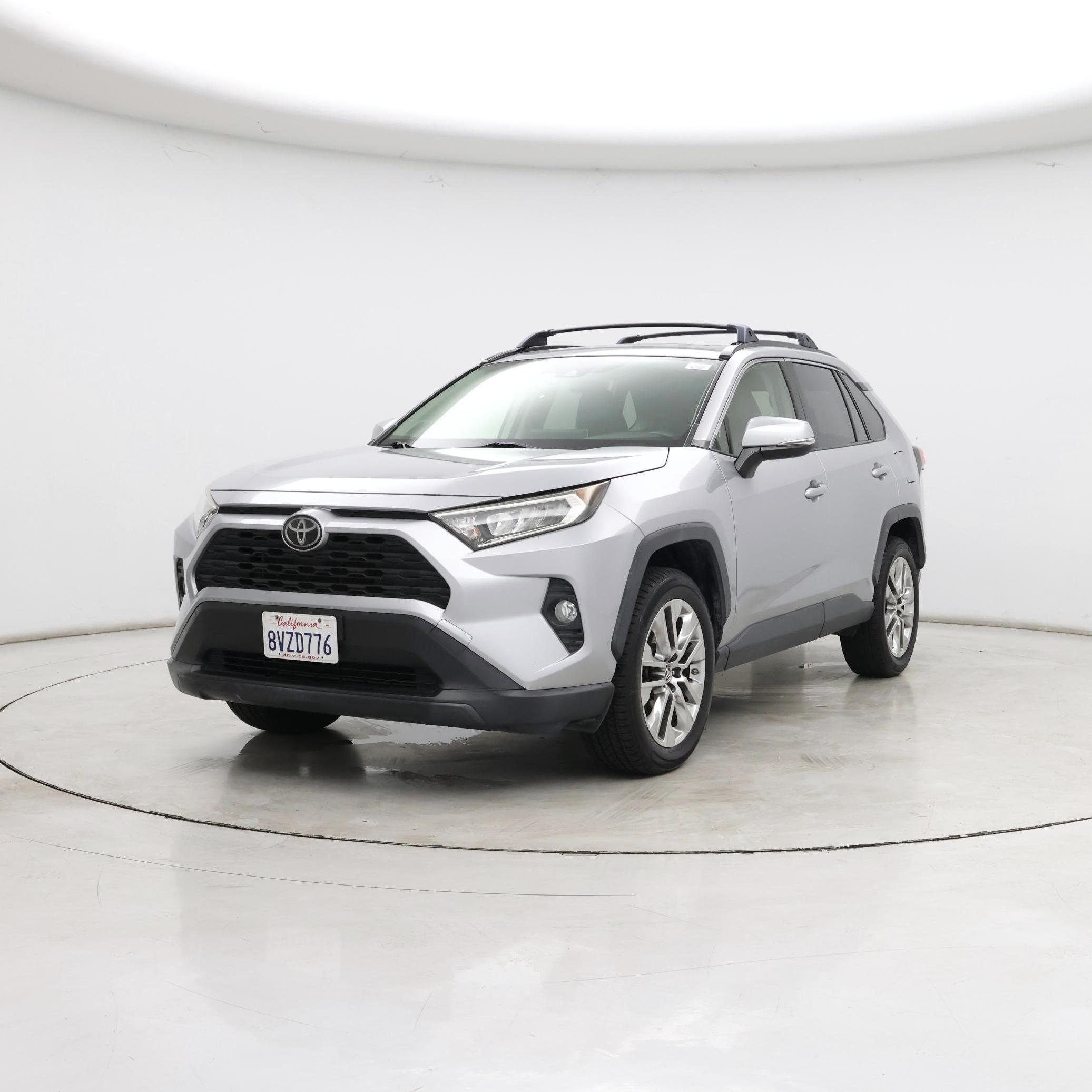 Thumbnail: 2019 Toyota RAV4 - 4