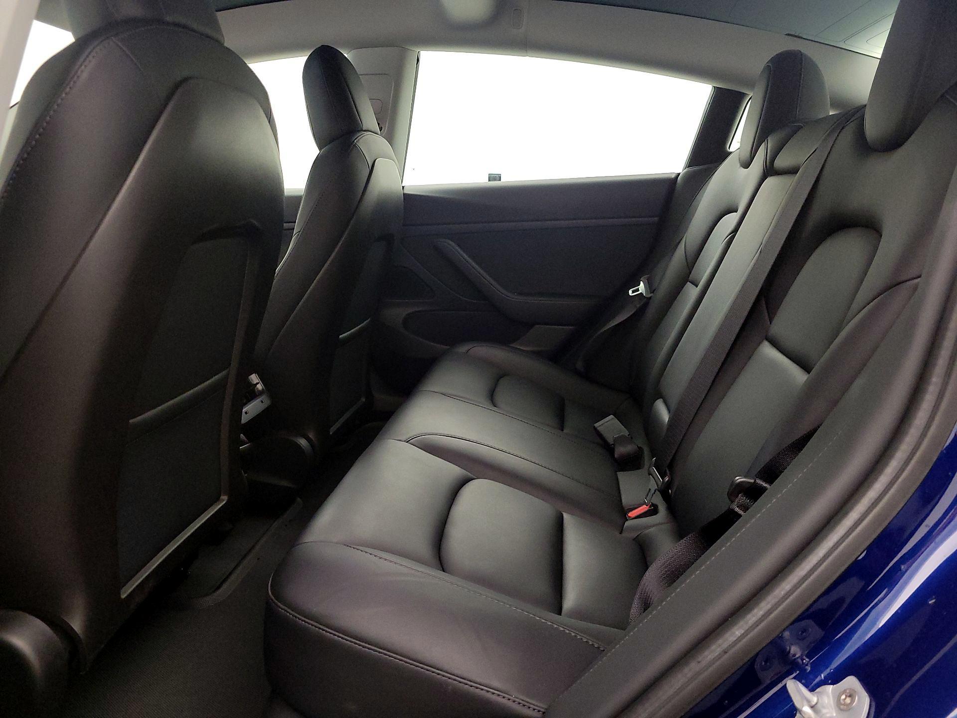 Thumbnail: 2020 Tesla Model 3 - 19