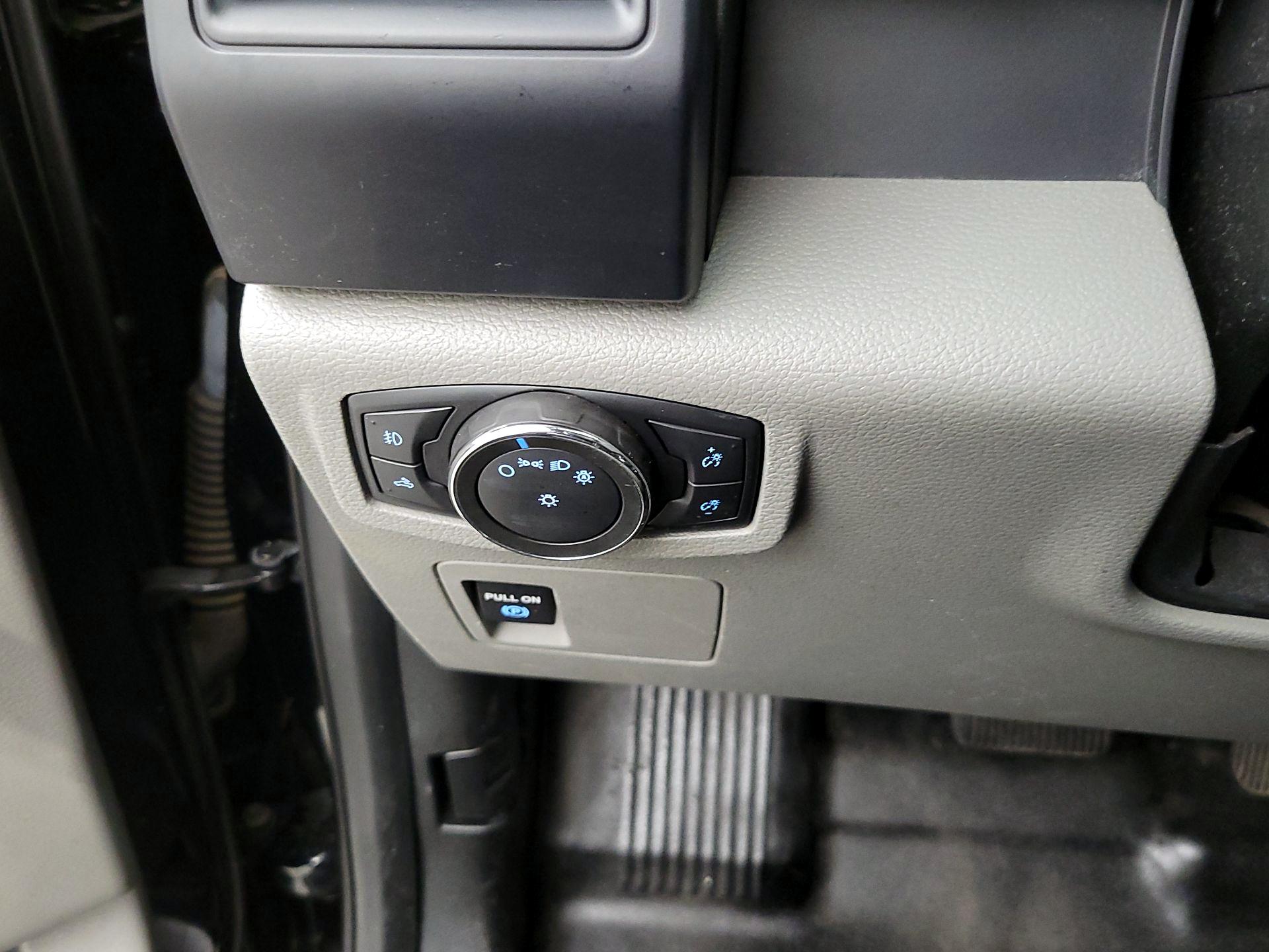 Thumbnail: 2016 Ford F-150 - 13