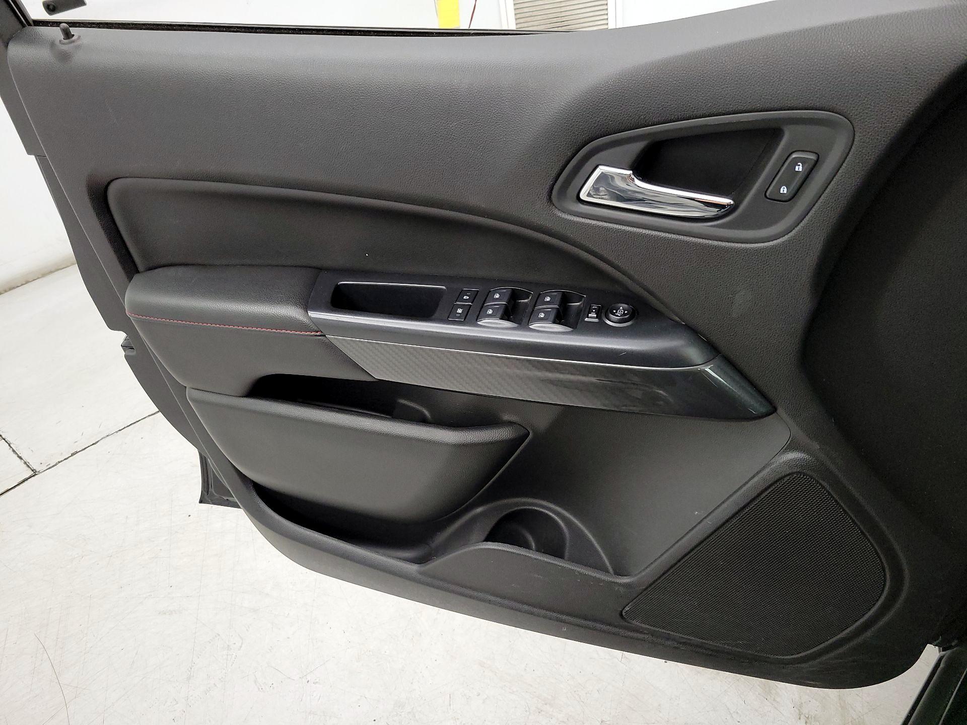 Thumbnail: 2018 GMC Canyon - 12