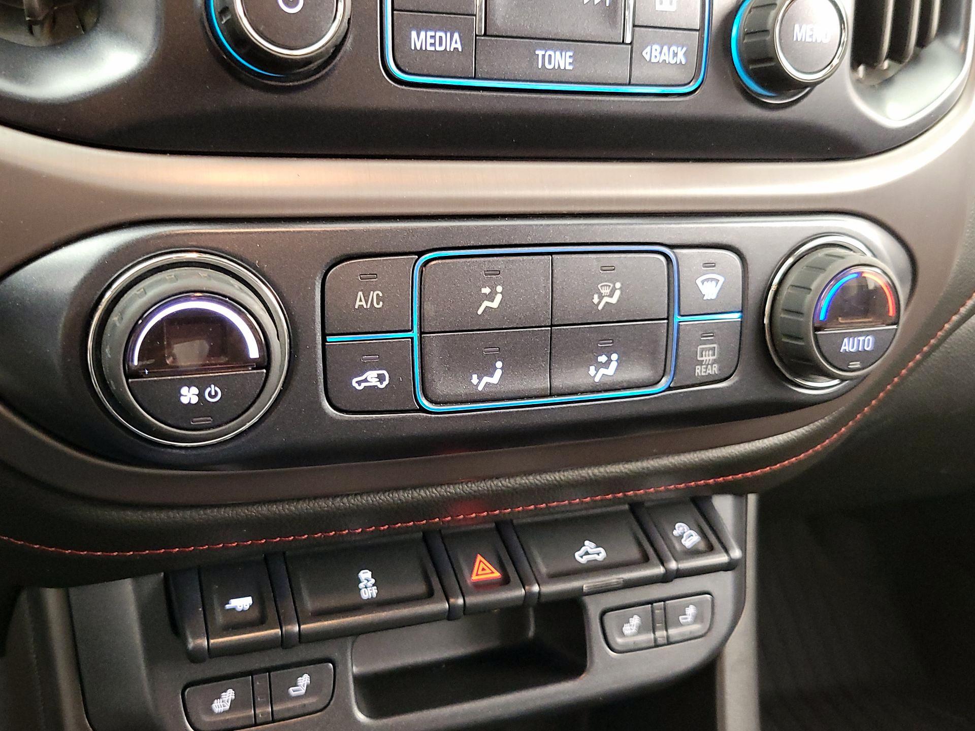 Thumbnail: 2018 GMC Canyon - 17