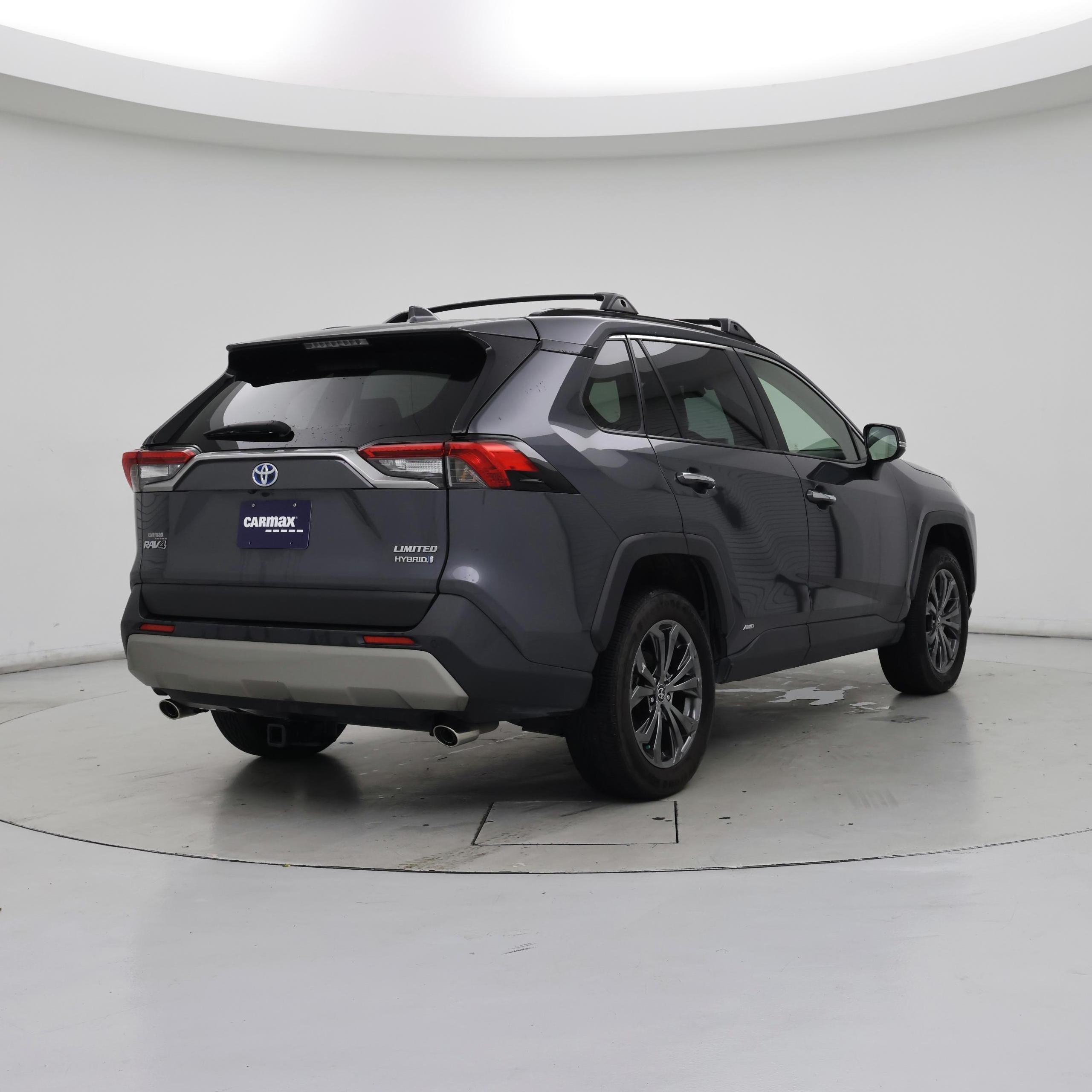 Thumbnail: 2022 Toyota RAV4 - 8