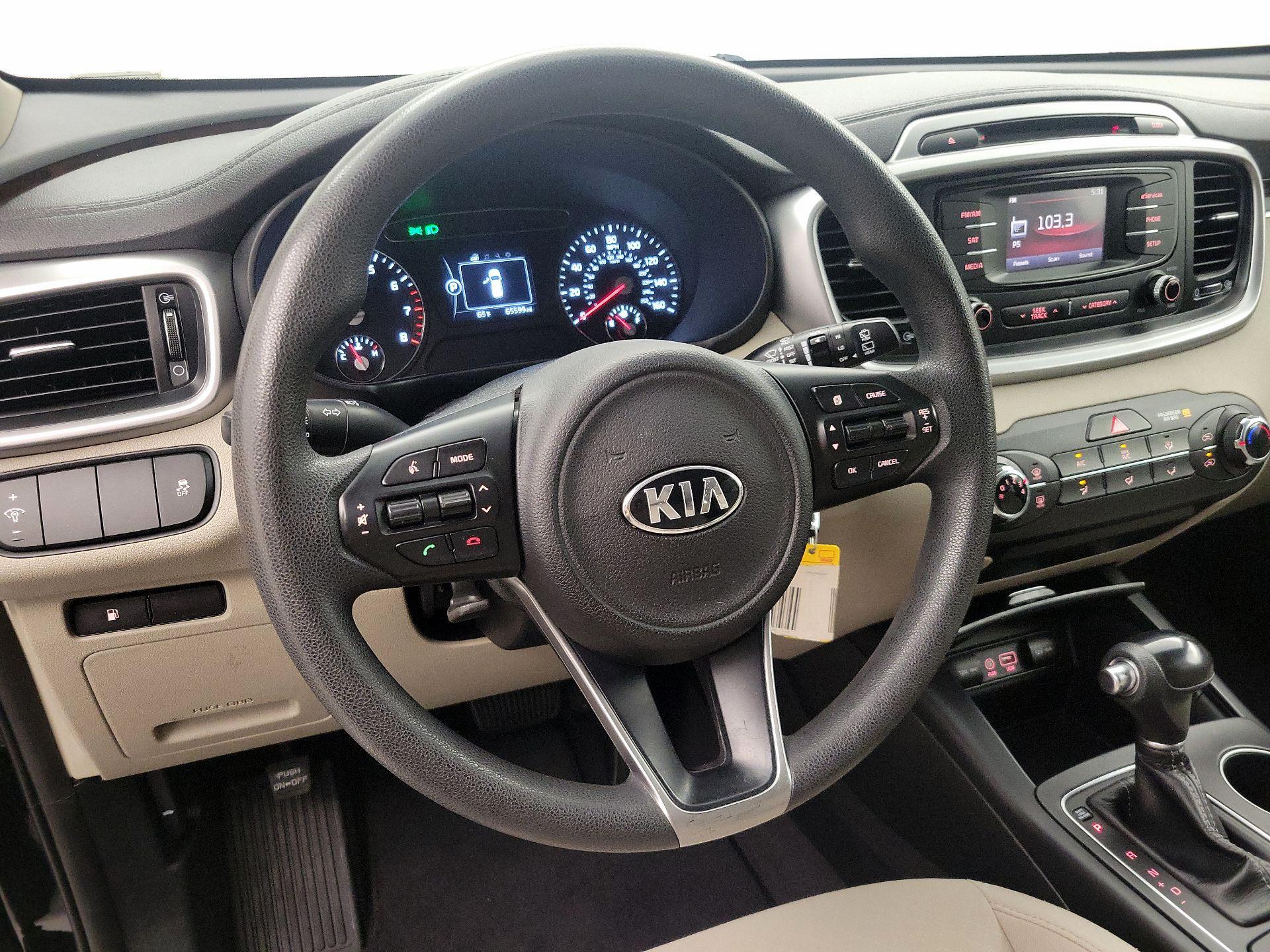 Thumbnail: 2016 Kia Sorento - 10