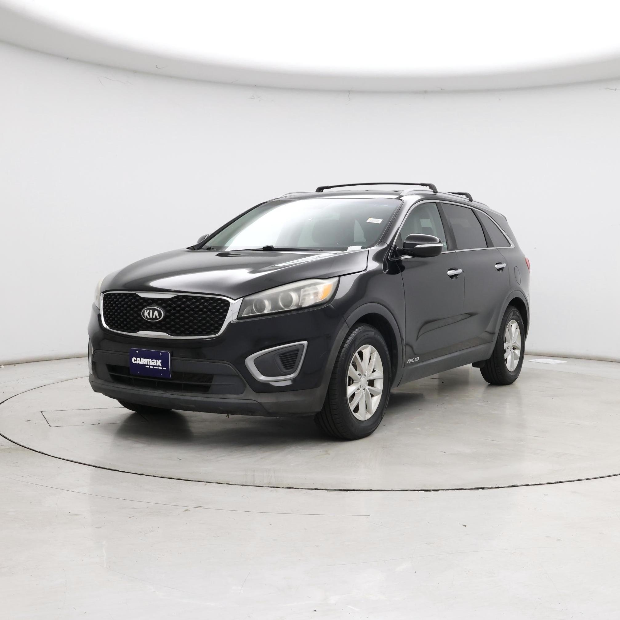 Thumbnail: 2016 Kia Sorento - 4