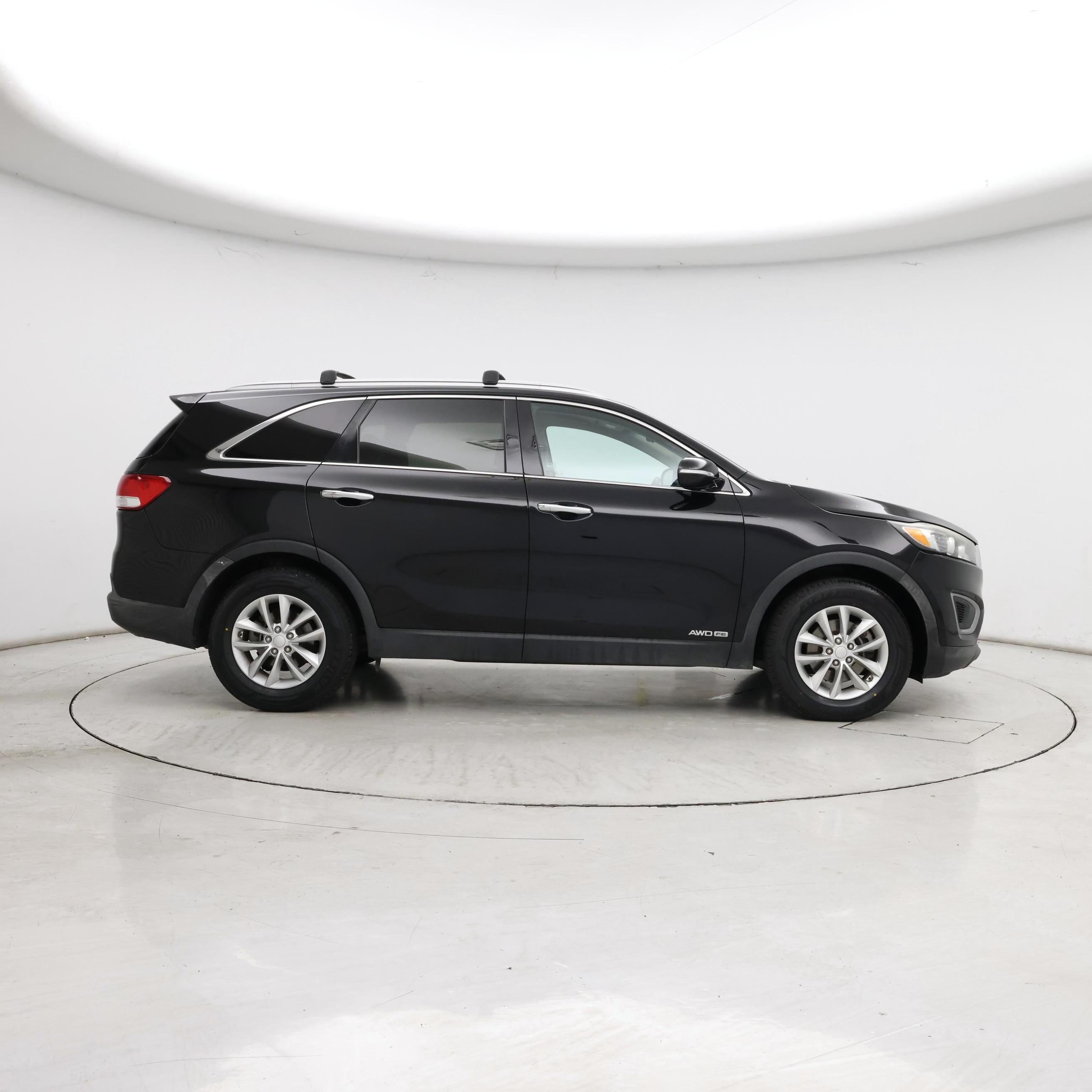 Thumbnail: 2016 Kia Sorento - 7
