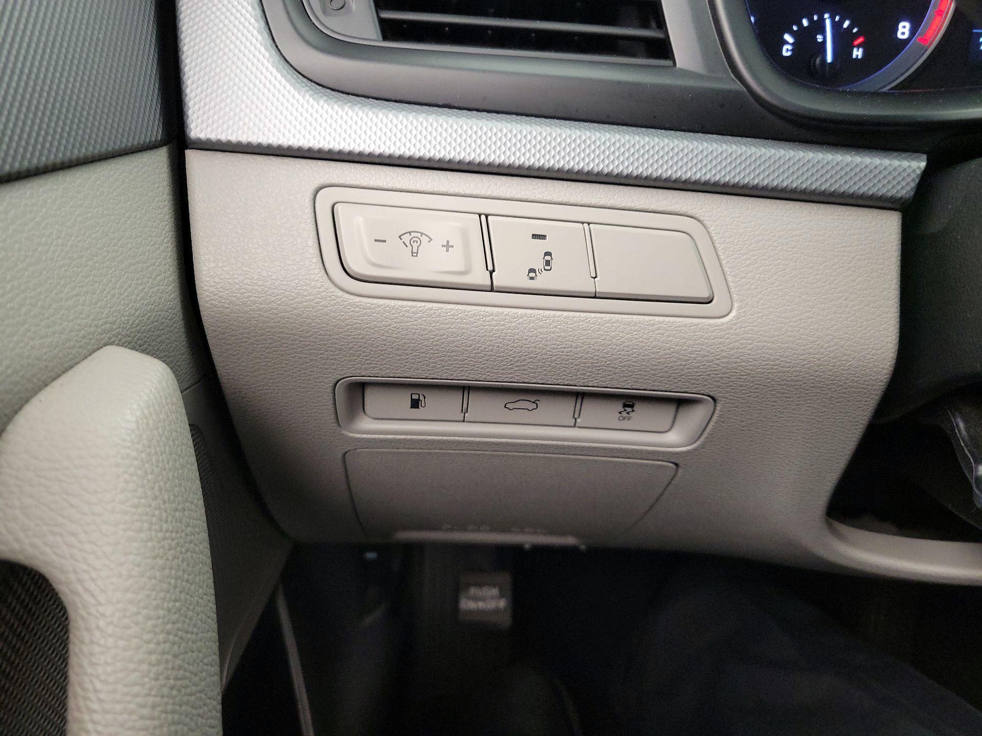 Thumbnail: 2019 Hyundai Sonata - 13