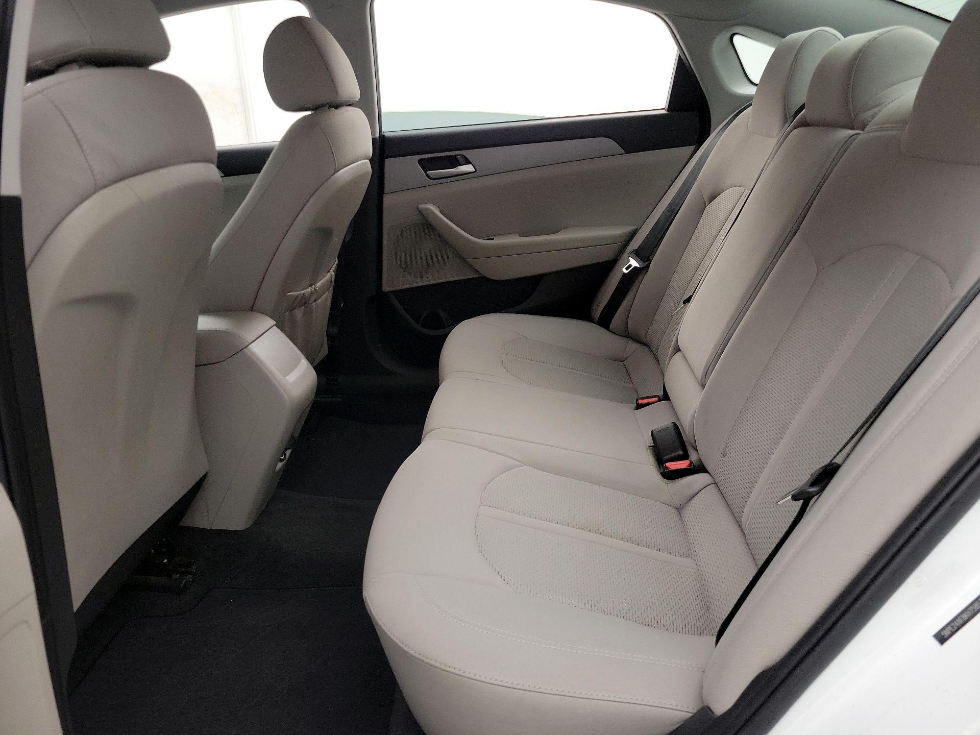 Thumbnail: 2019 Hyundai Sonata - 19