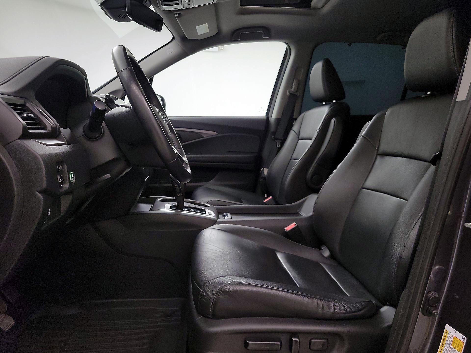 Thumbnail: 2020 Honda Pilot - 11
