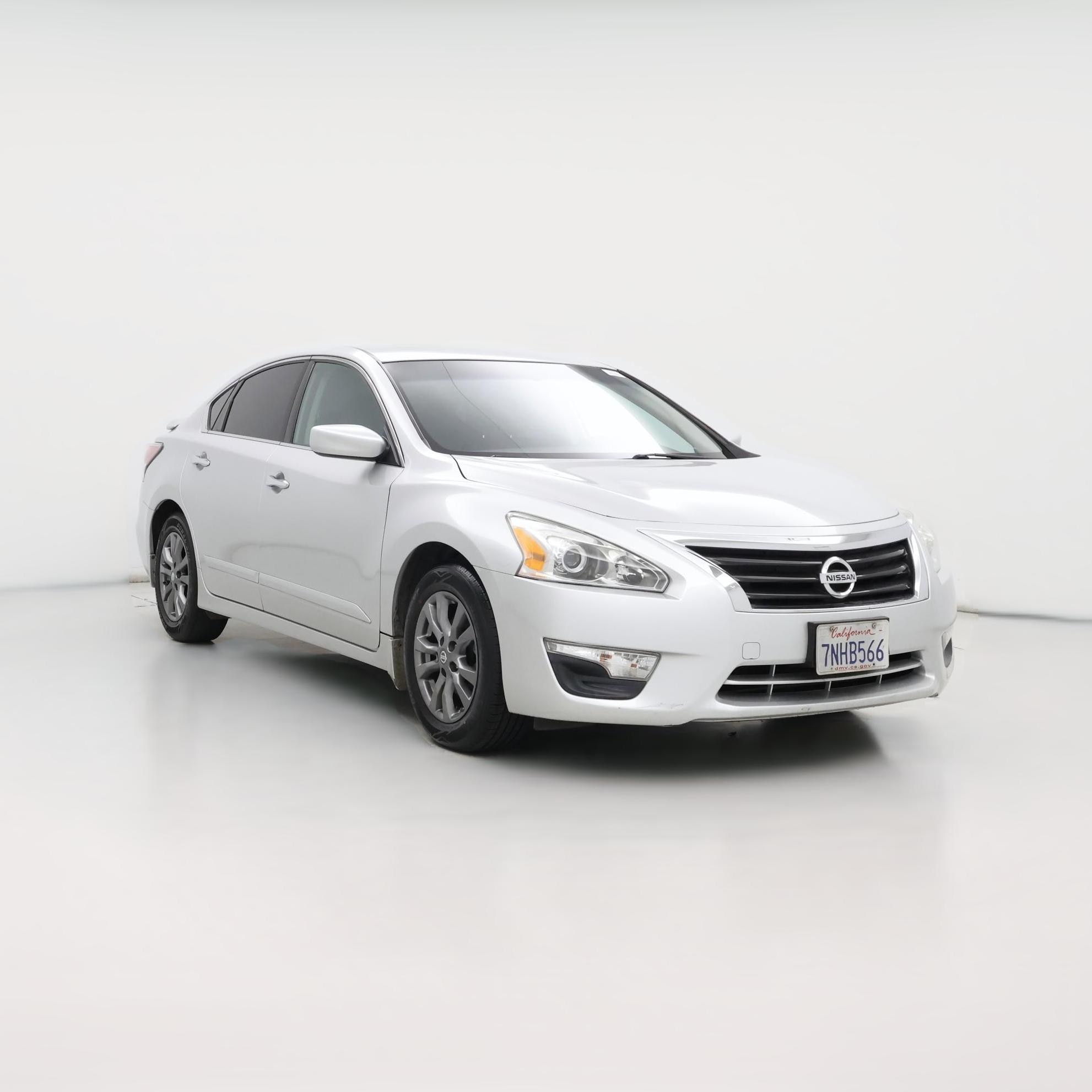 Thumbnail: 2015 Nissan Altima - 1