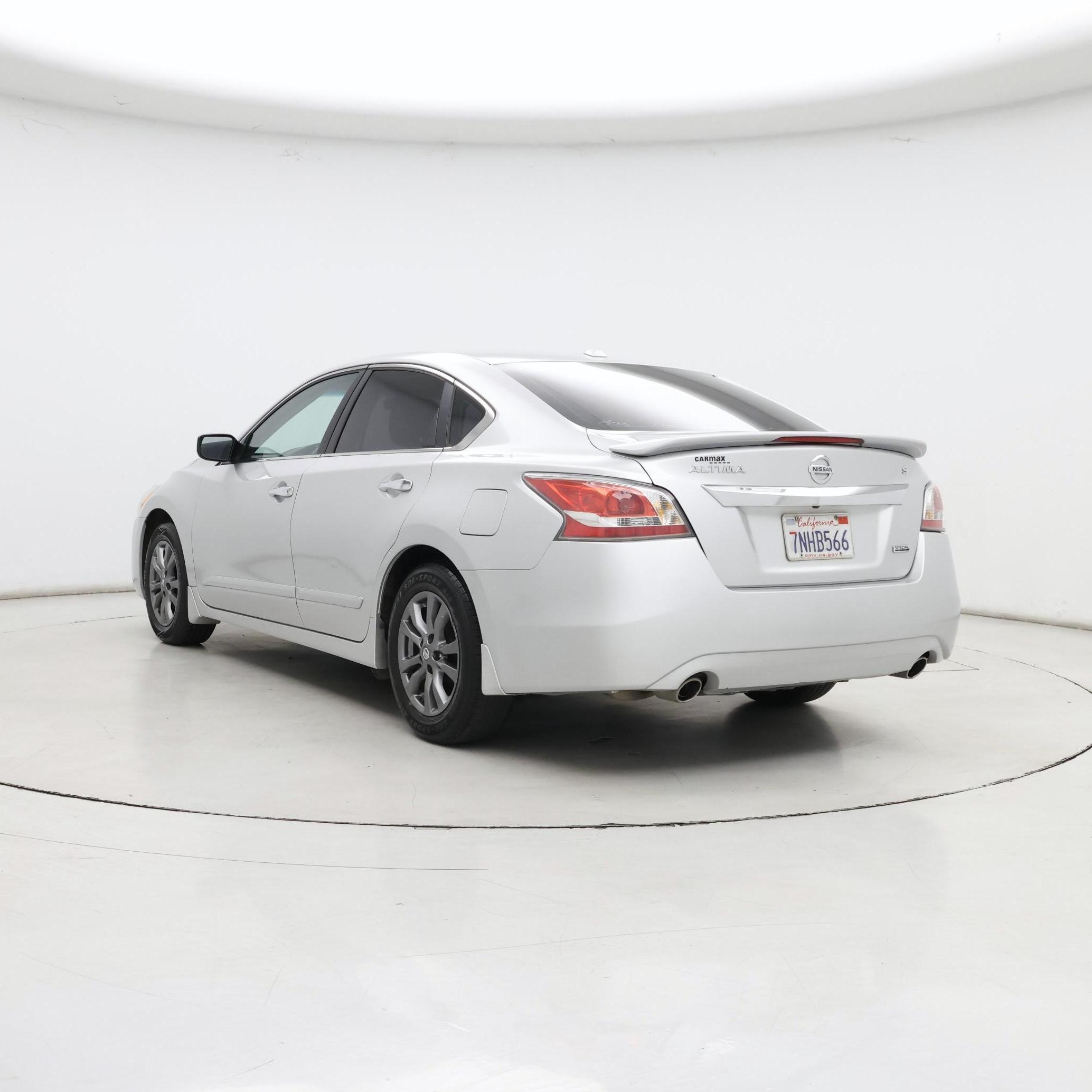 Thumbnail: 2015 Nissan Altima - 2