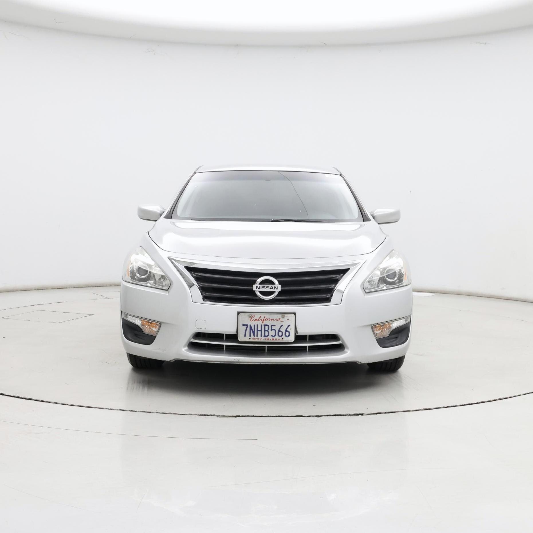 Thumbnail: 2015 Nissan Altima - 5