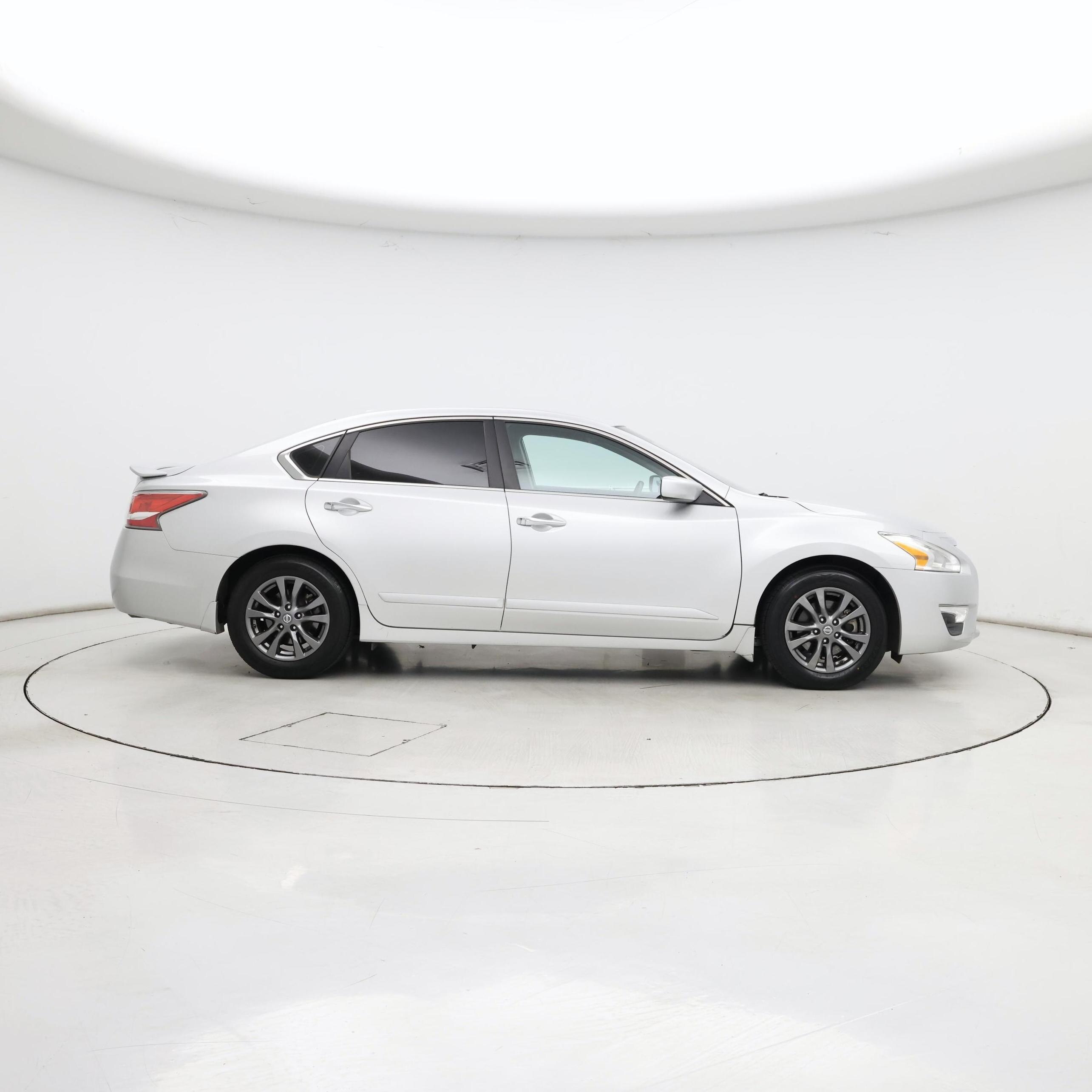 Thumbnail: 2015 Nissan Altima - 7