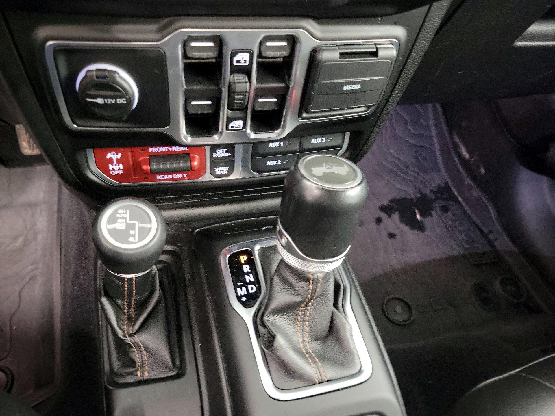 Thumbnail: 2021 Jeep Wrangler - 18