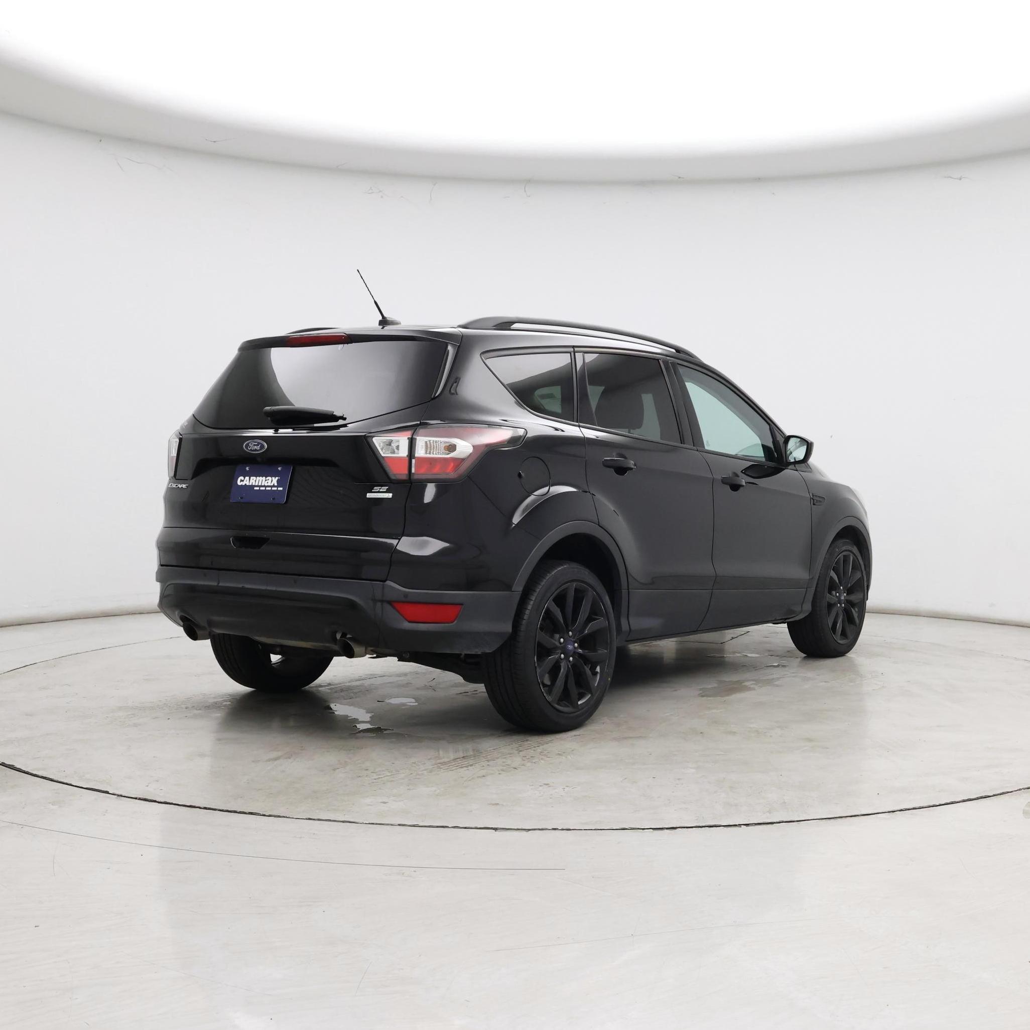 Thumbnail: 2017 Ford Escape - 8