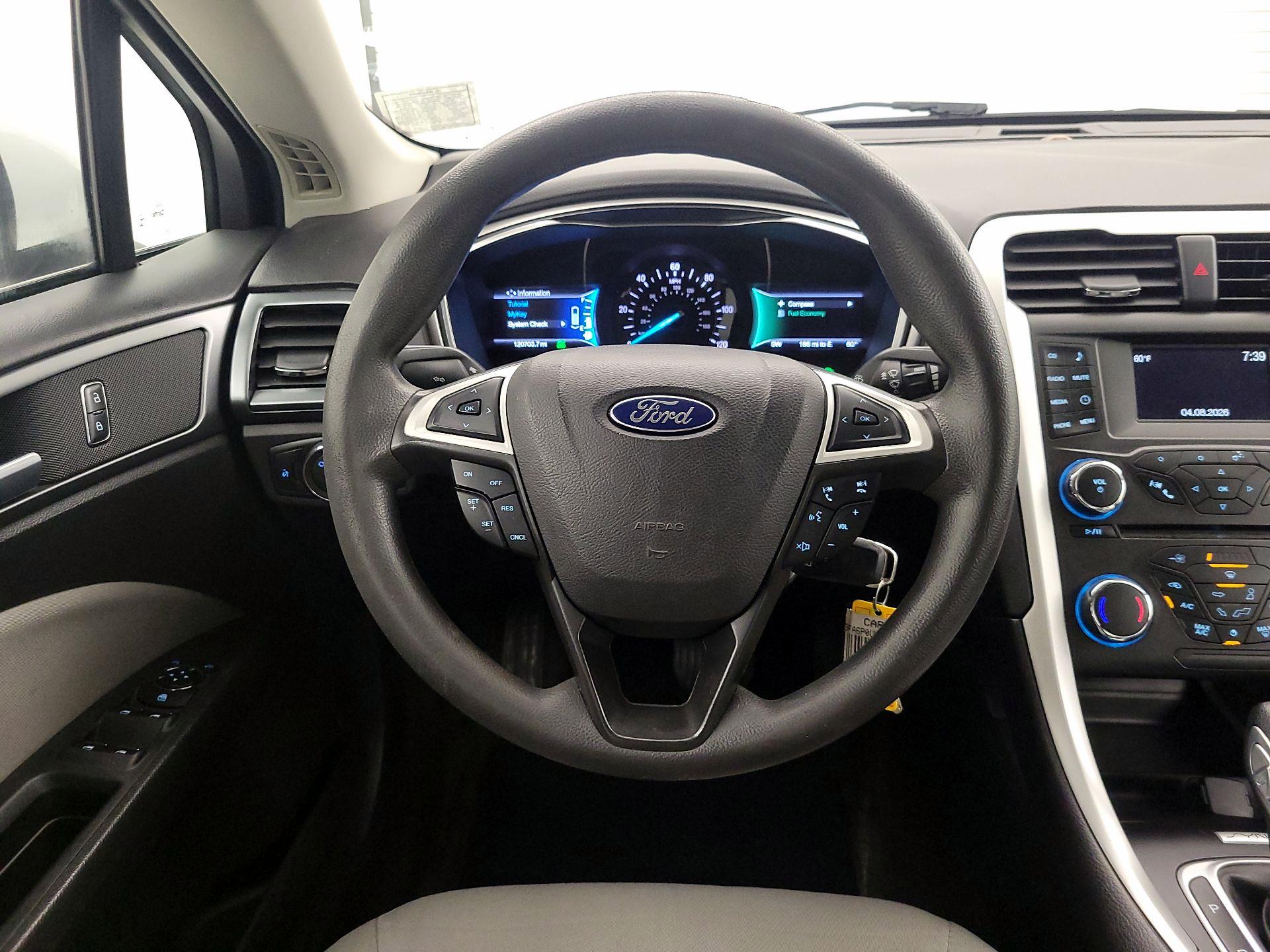 Thumbnail: 2016 Ford Fusion - 10