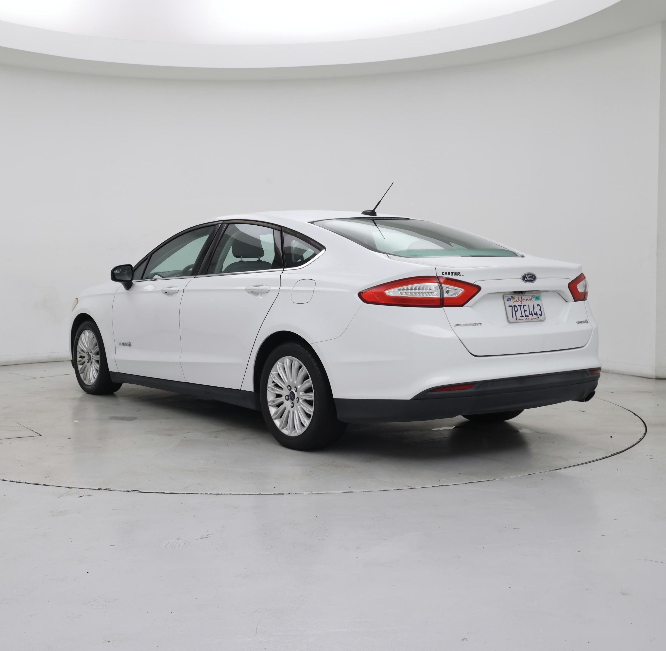 Thumbnail: 2016 Ford Fusion - 2