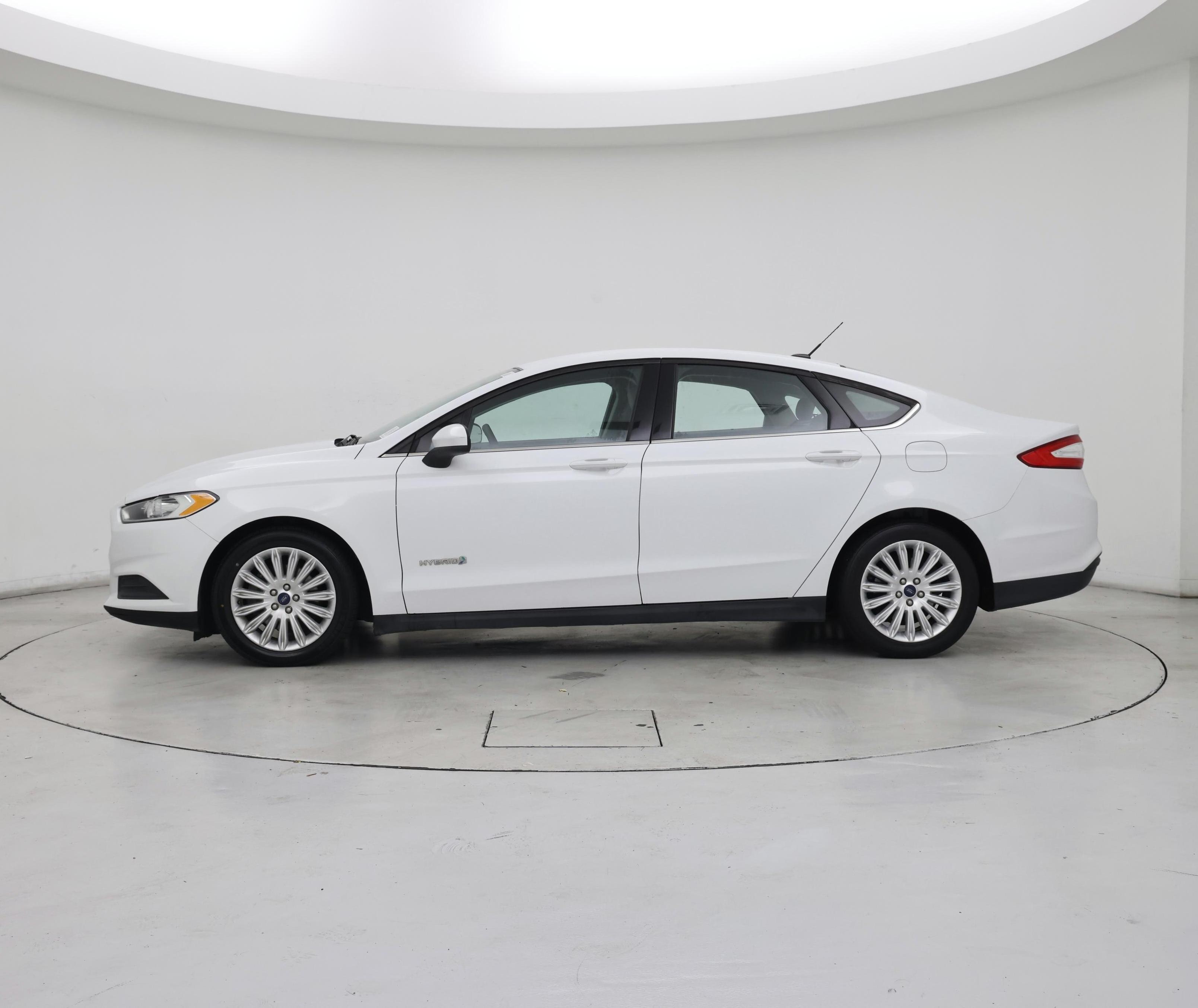 Thumbnail: 2016 Ford Fusion - 3
