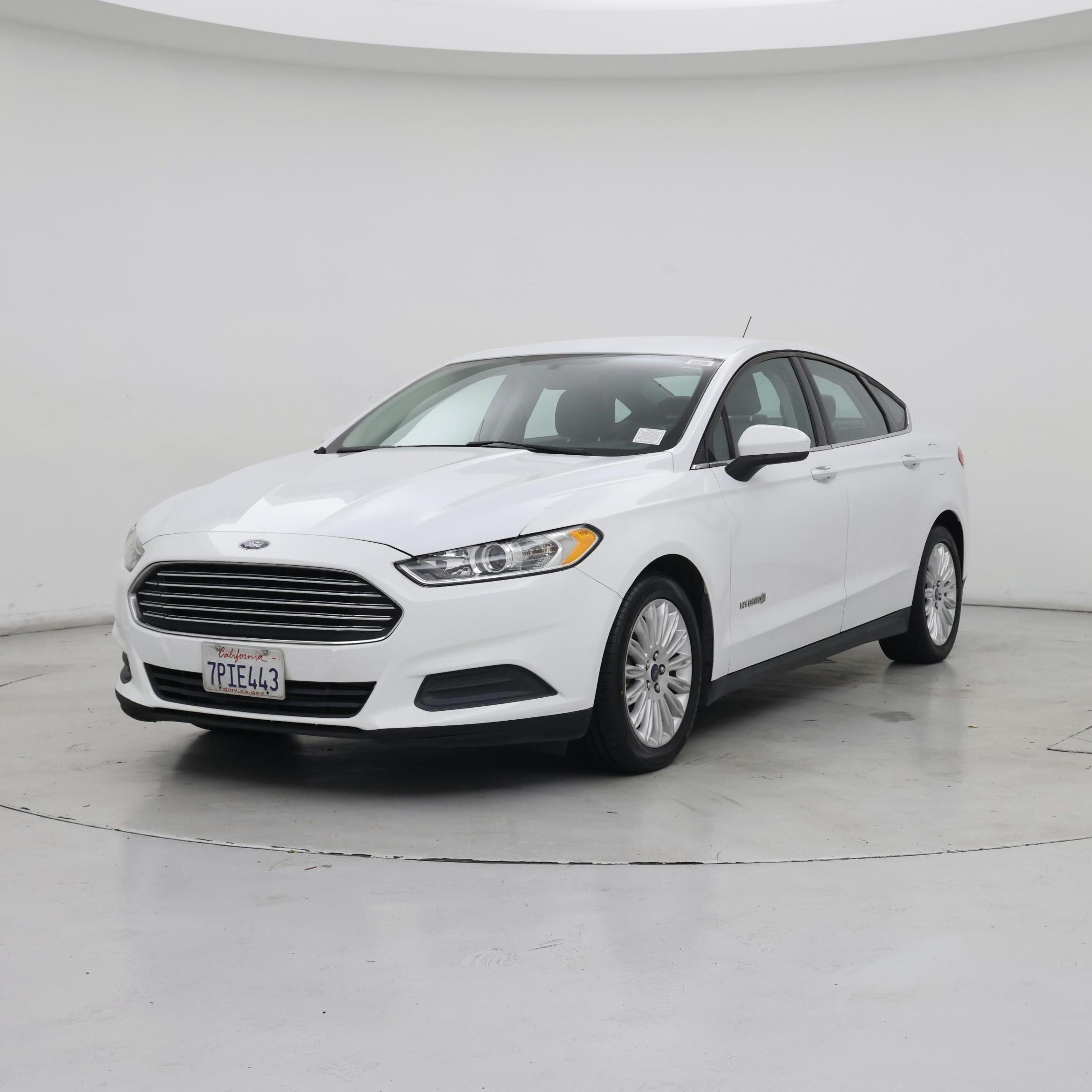 Thumbnail: 2016 Ford Fusion - 4