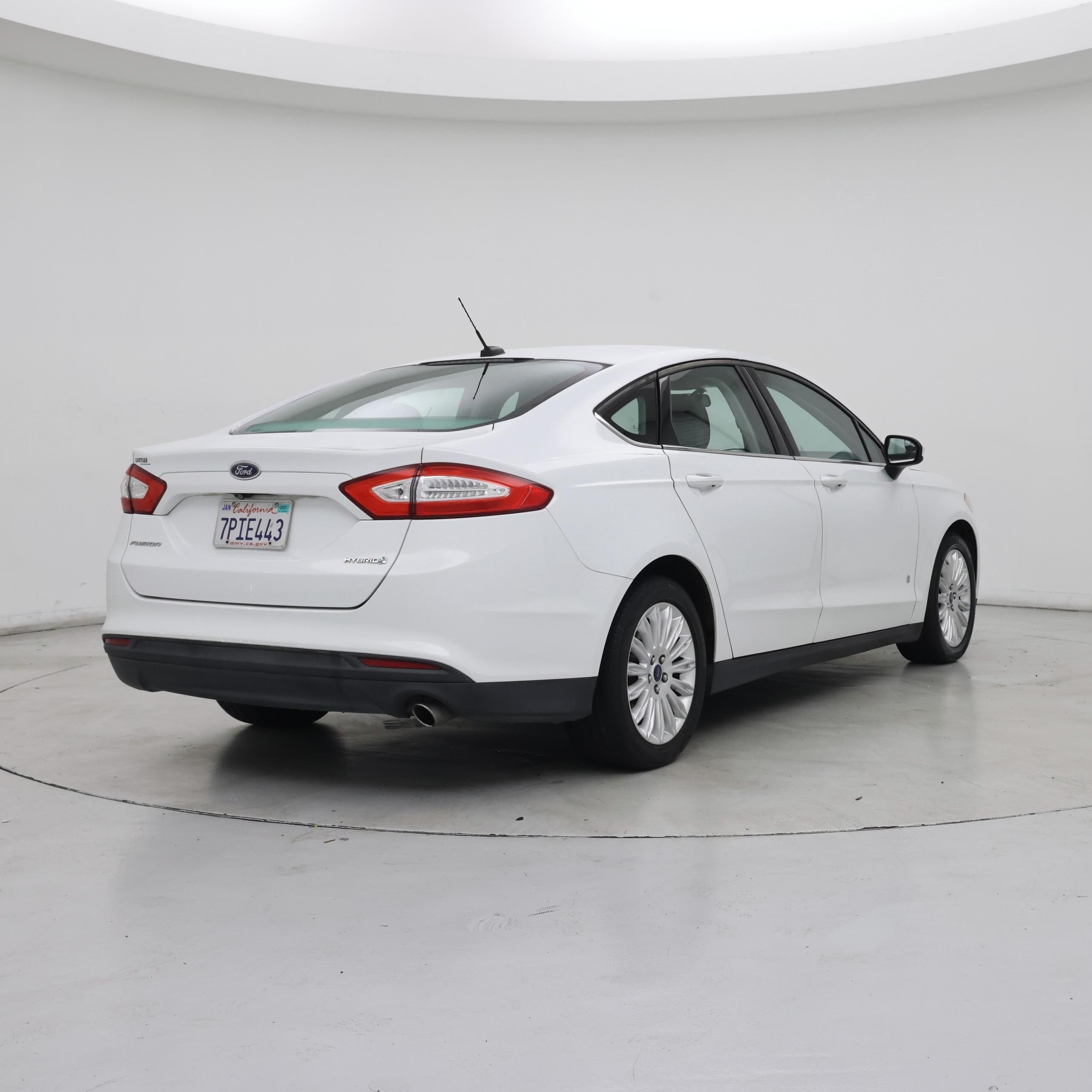 Thumbnail: 2016 Ford Fusion - 8