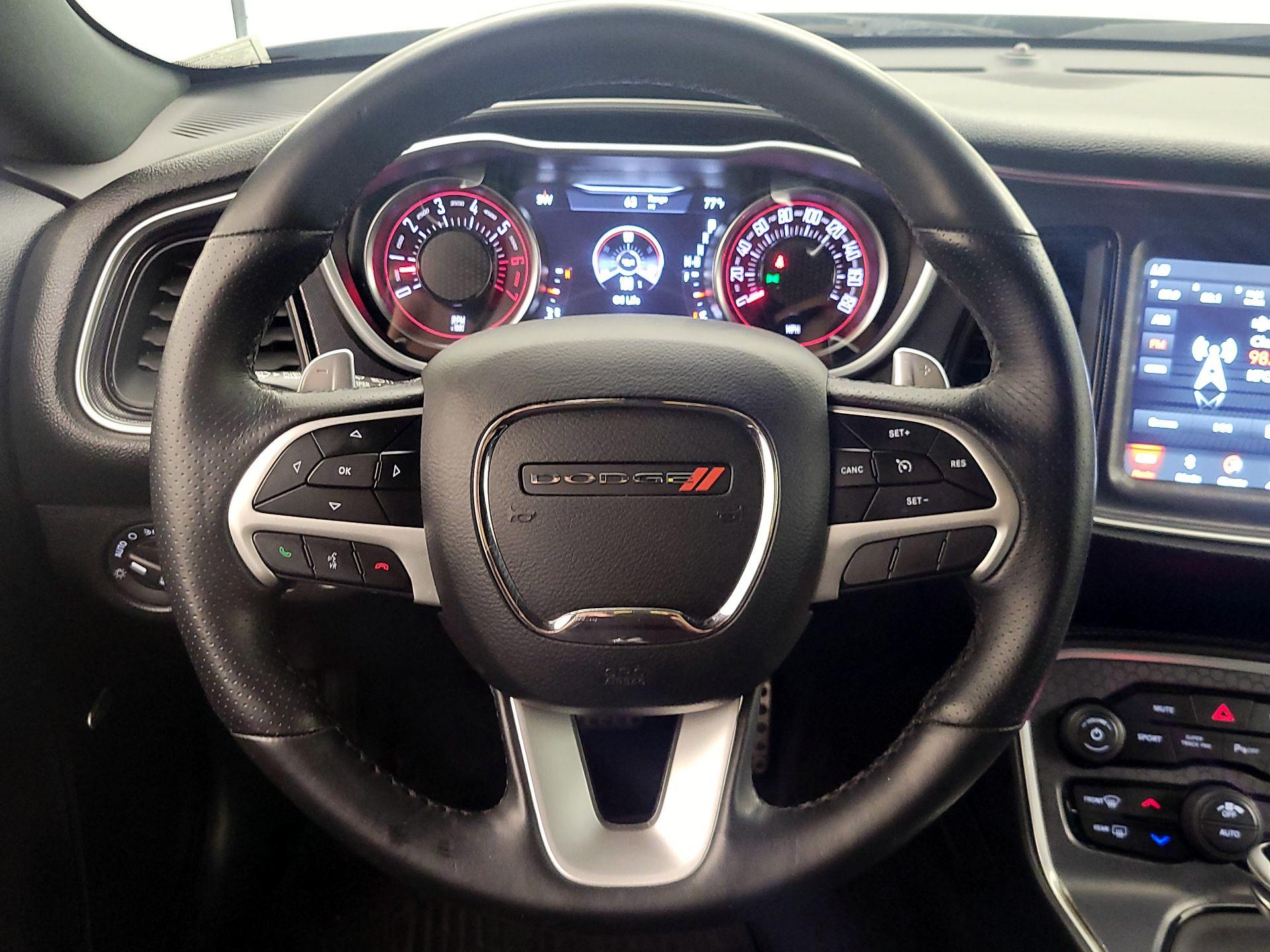 Thumbnail: 2018 Dodge Challenger - 10