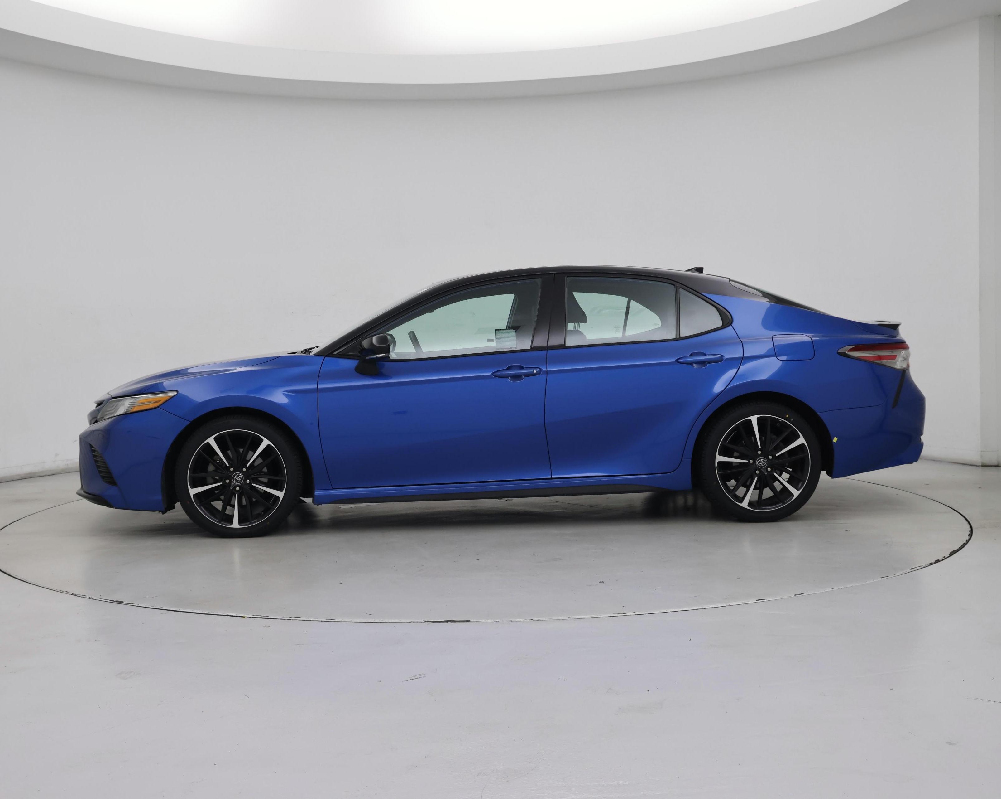 Thumbnail: 2019 Toyota Camry - 3