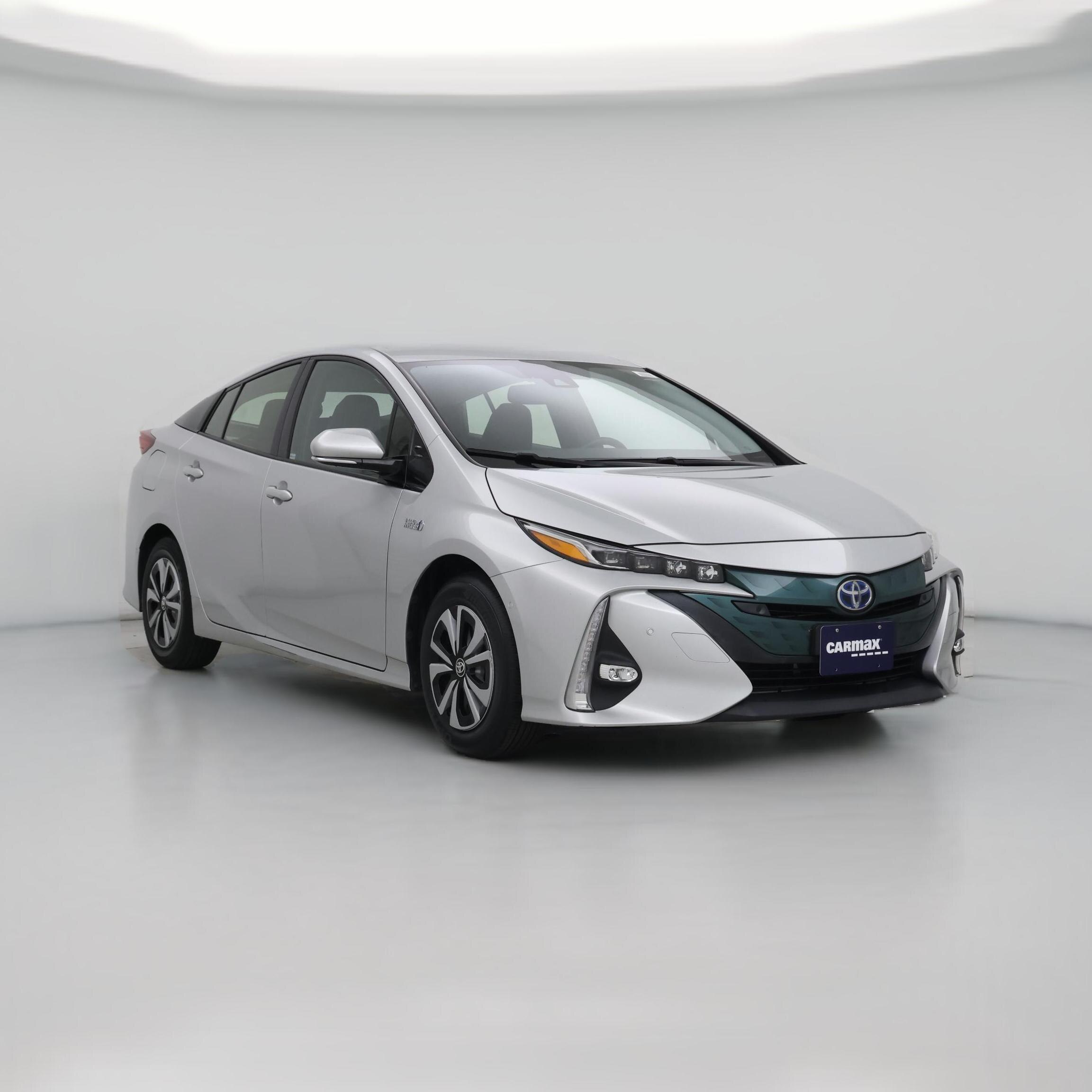 Thumbnail: 2017 Toyota Prius Prime - 1