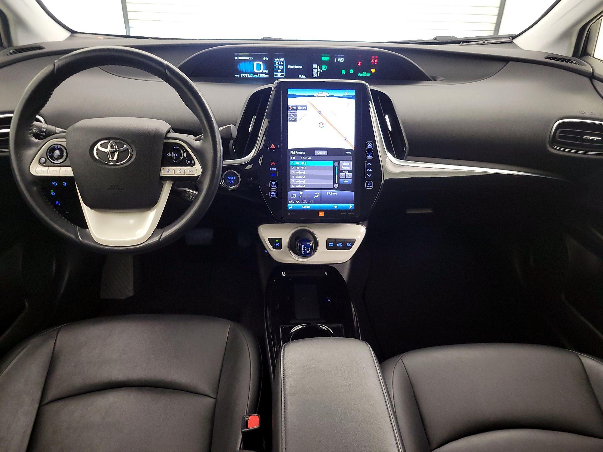 Thumbnail: 2017 Toyota Prius Prime - 9