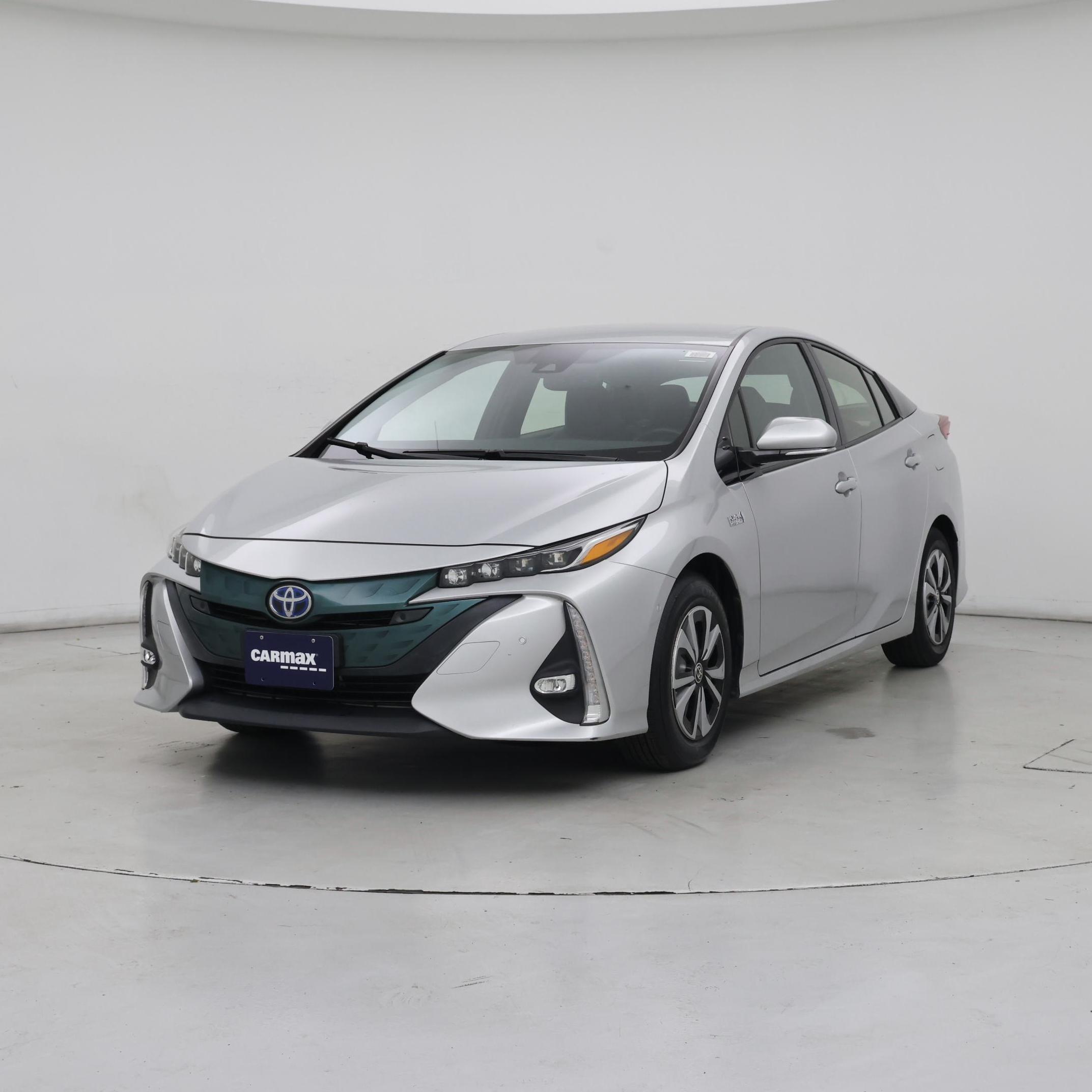 Thumbnail: 2017 Toyota Prius Prime - 4