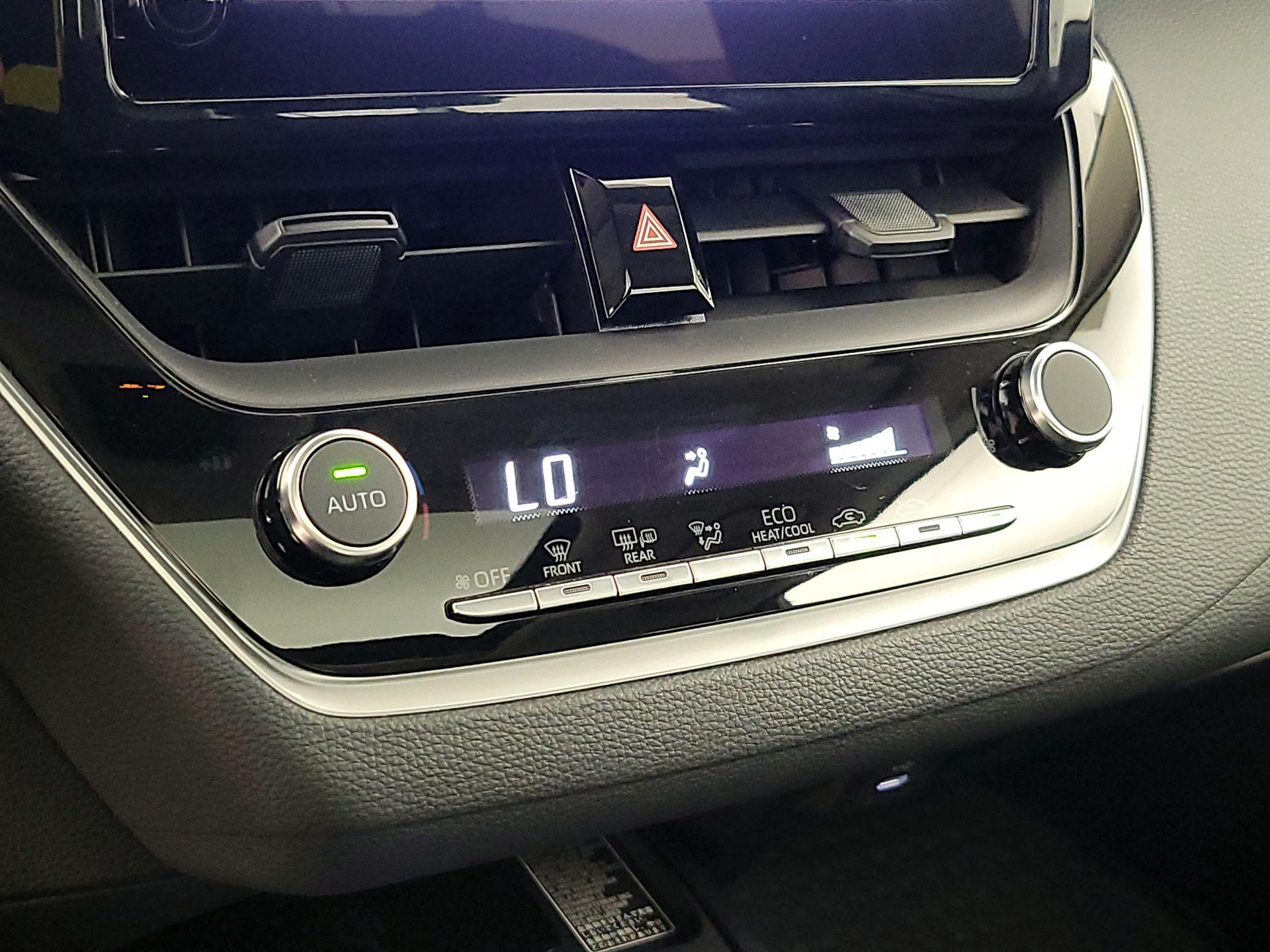 Thumbnail: 2024 Toyota Corolla - 16